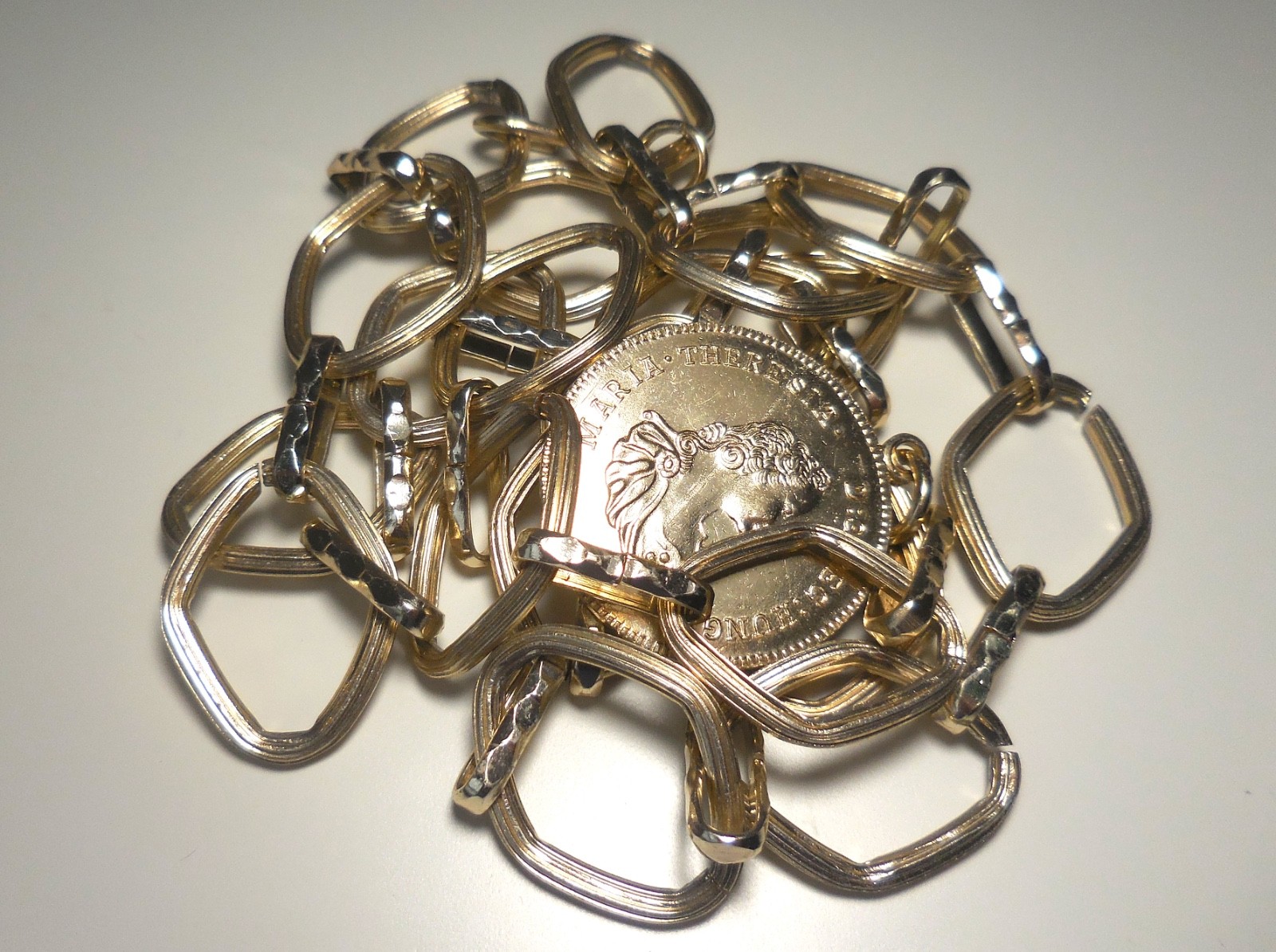 BELT CHAIN FASHION Vintage Accessory MARIA THERESIA 37 inches