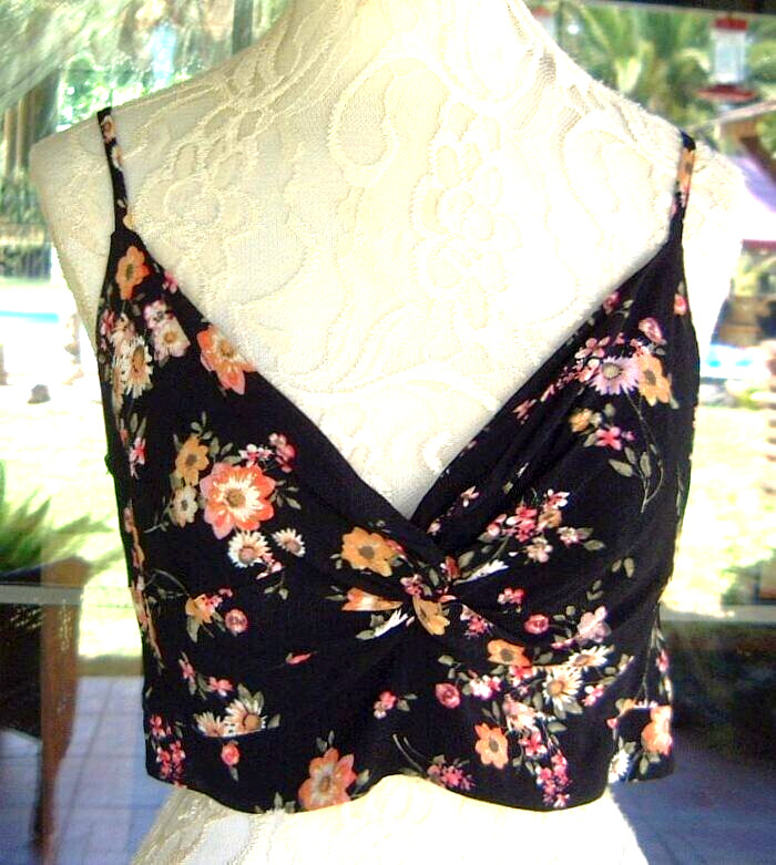 New Front Knot Elastic Back Adjustable Straps Shorty Top Sz XL Juniors