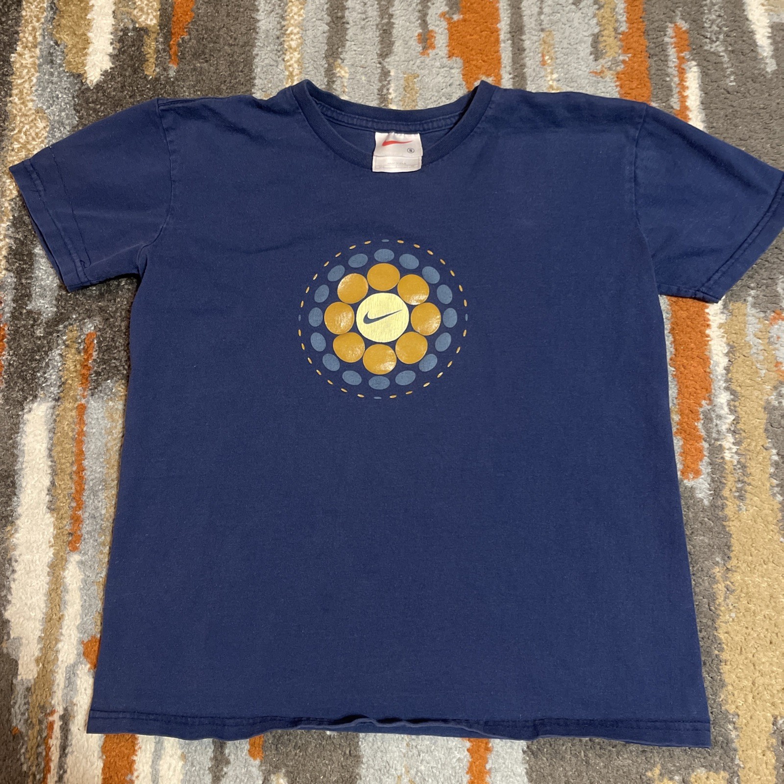 Vintage 90’s Nike Small Women T Shirt Navy Blue Graphic Swoosh Swirl