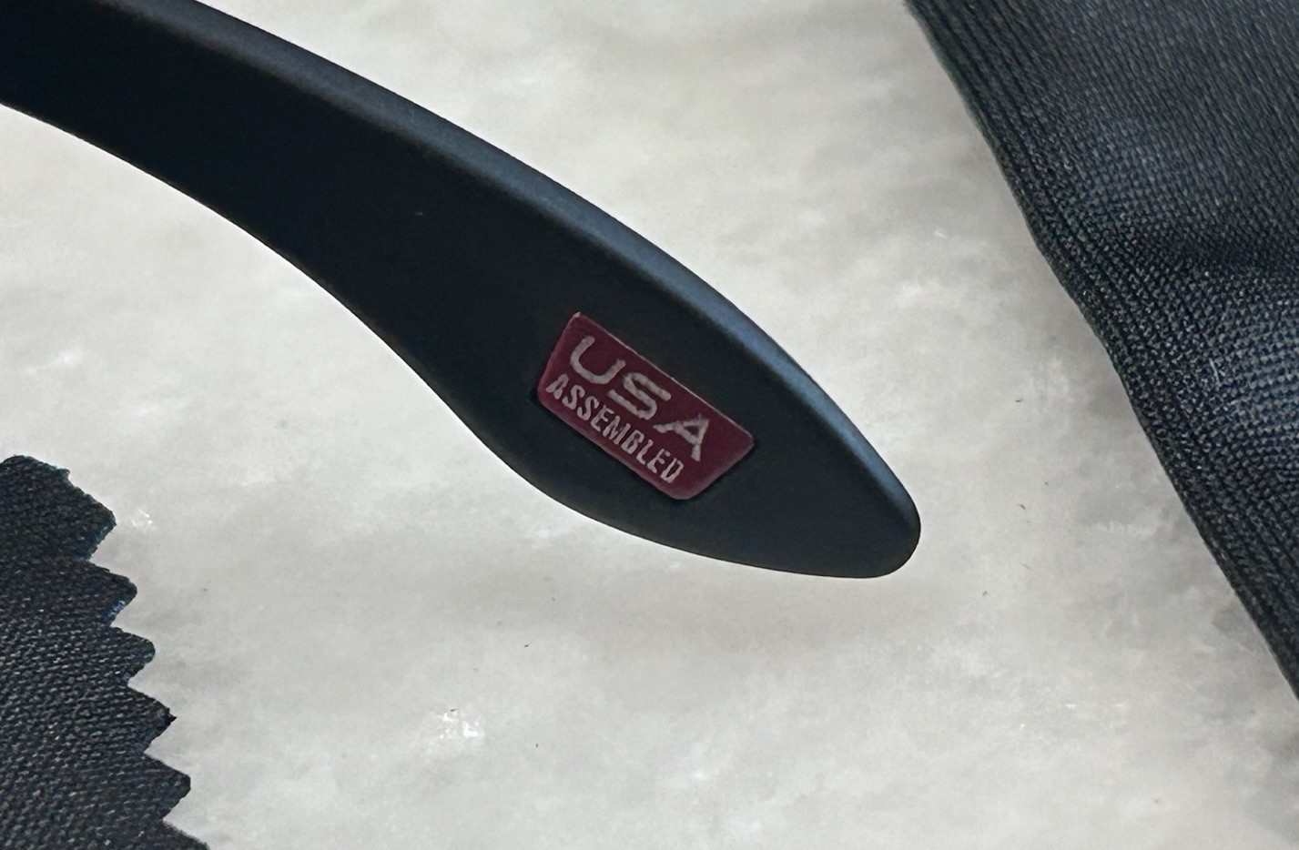 New Oakley Holbrook Polarized Black Lens Sunglasses Matte Black Frame OO9102