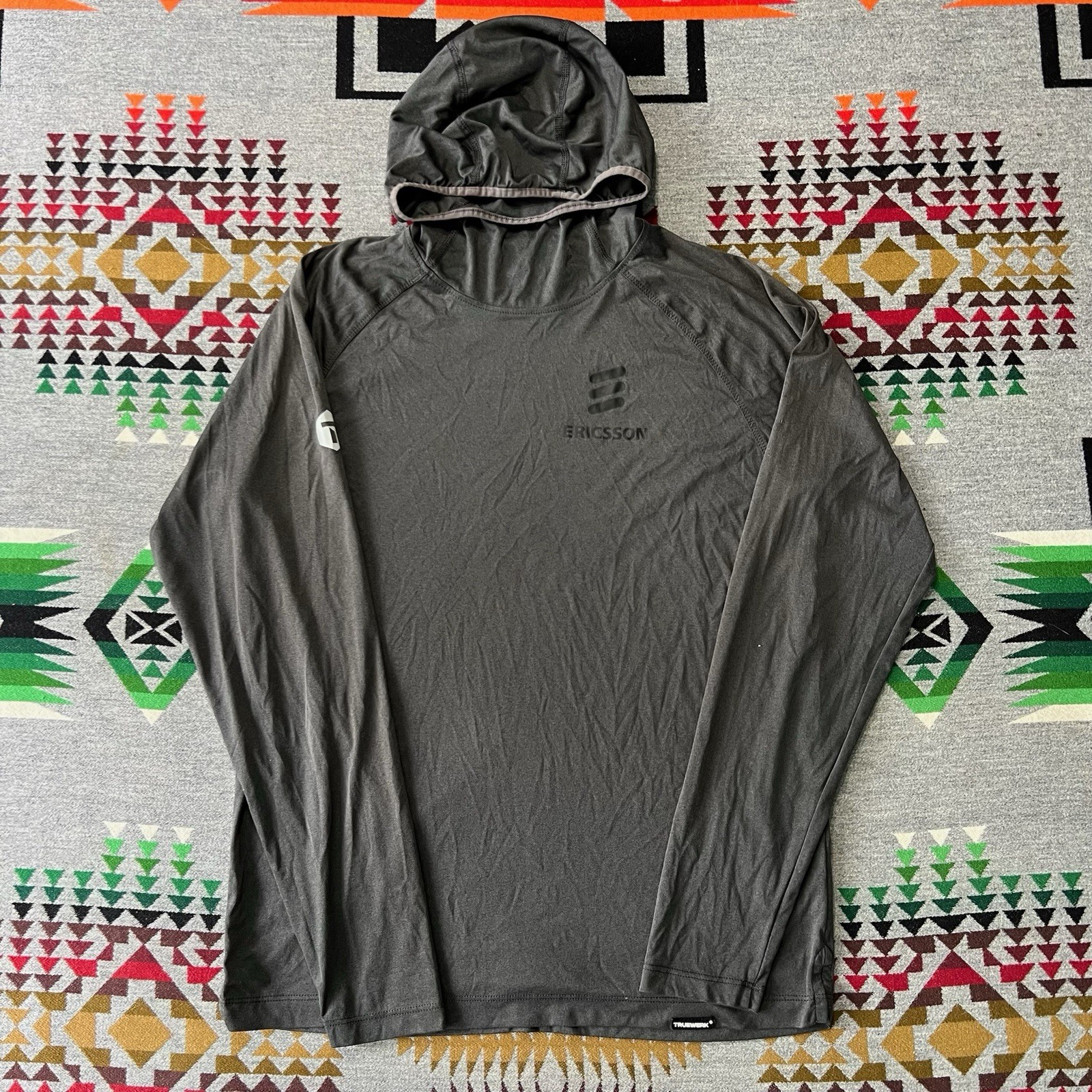 Truewerk B1 Sun Hoodie Mens Medium Charcoal Grey Long Sleeve Technical Shirt