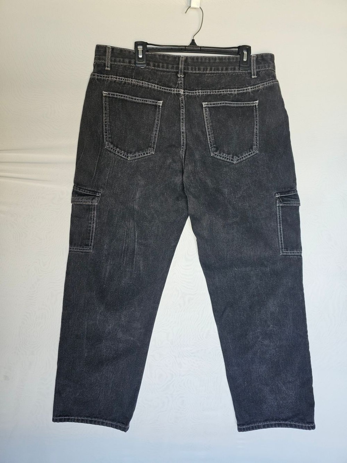 Manfinity Black Contrast Stitch Cargo Jeans XXL