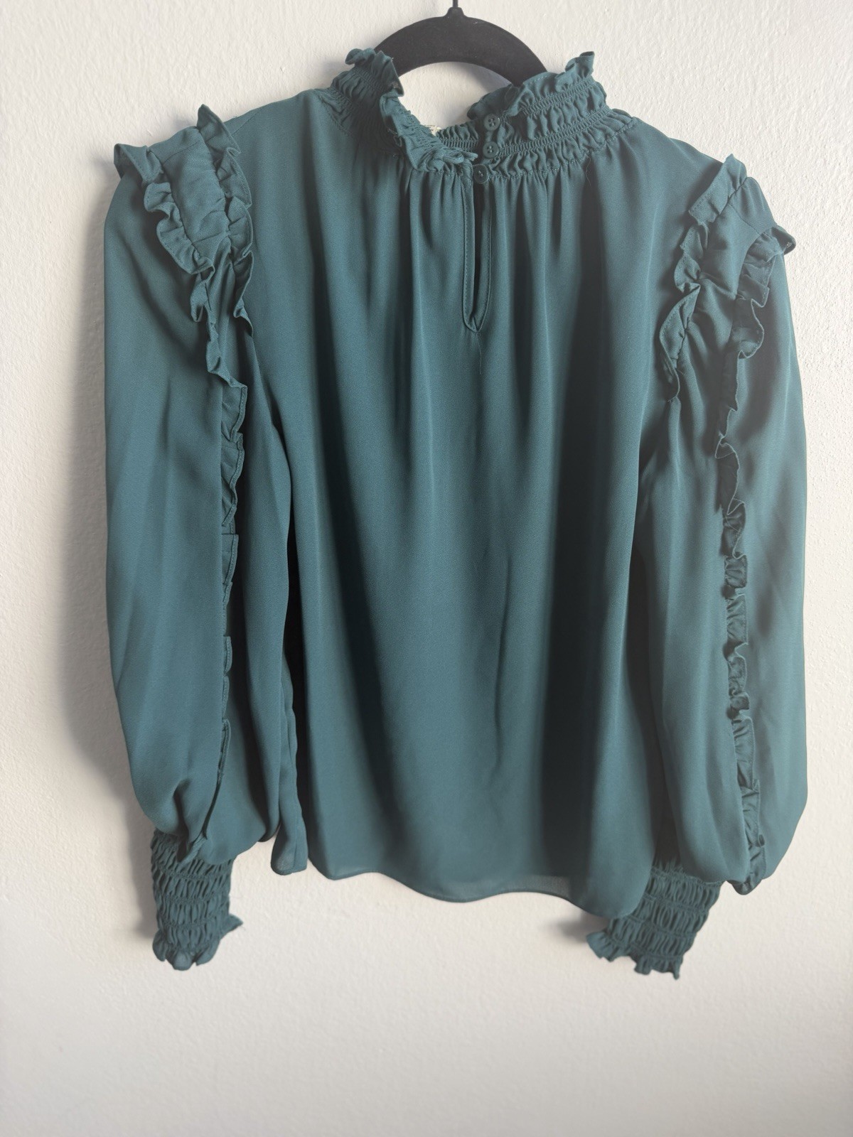 Max Studio Solid Green Ruffle High Neck Smocked Cuff Puff Sleeve Blouse XS