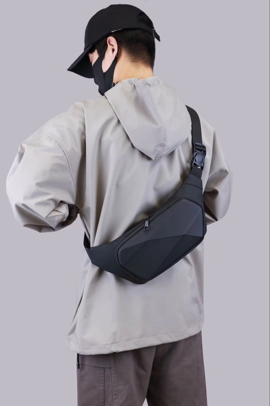Sling Bag Chest Bag Anti-theft Hard Shell Adjustable Crossbody Bag Black