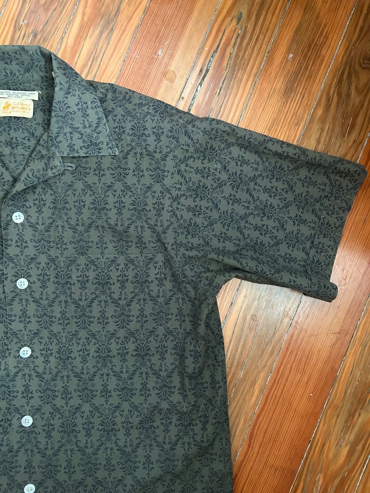 Vintage 50s 60s Loop Camp Collar Small Green Rutland’s Sports Shirt