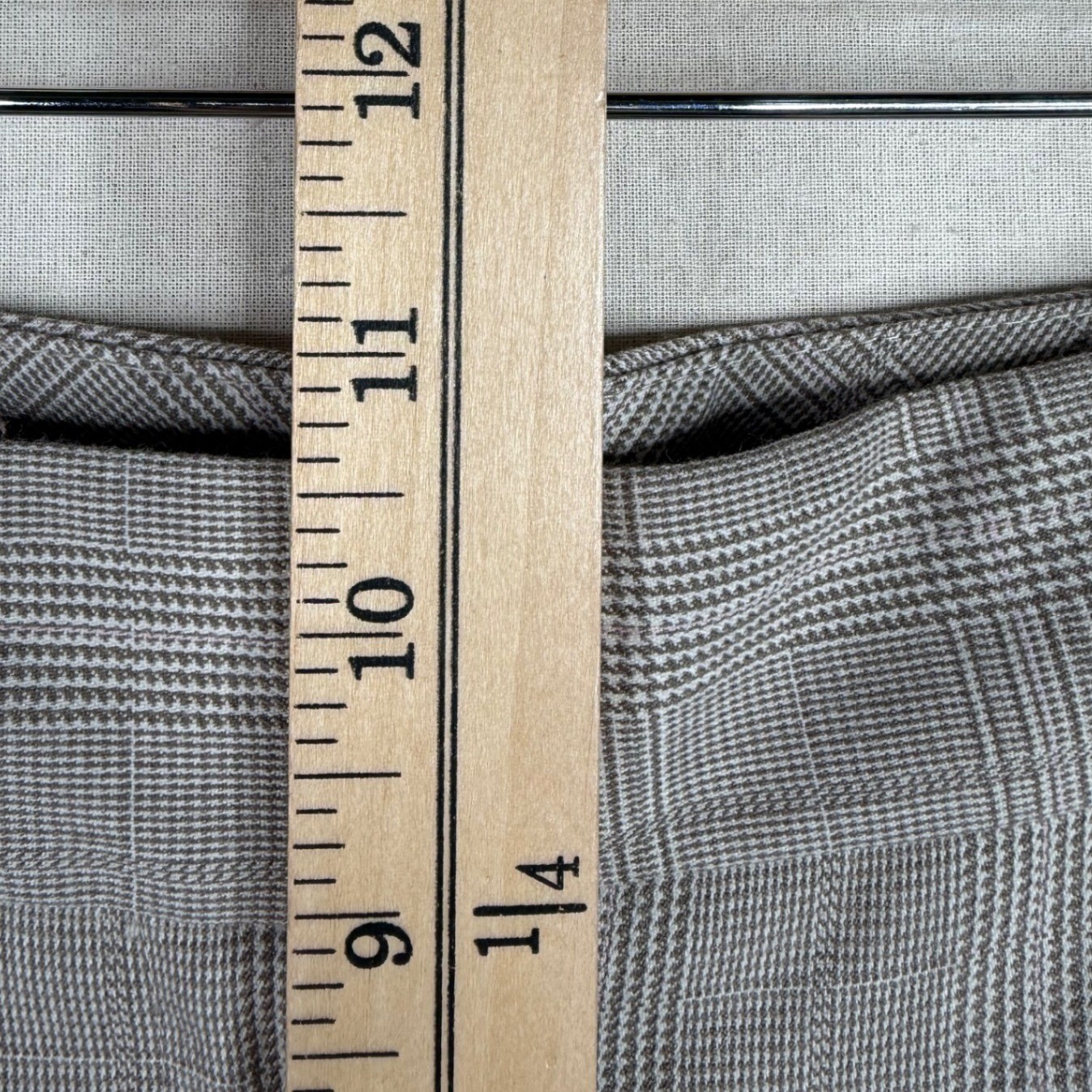 New Alfani Plaid Dress Pants size 12 Beige/White