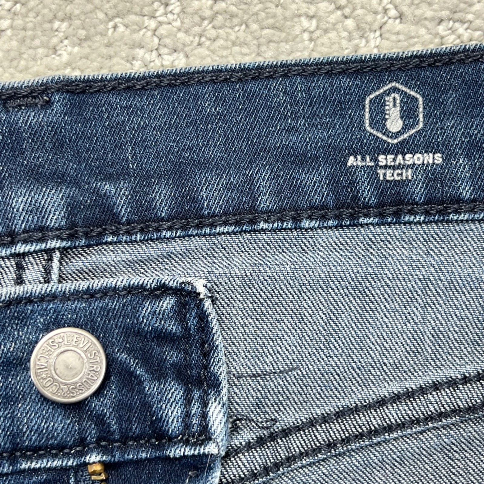 Levis 502 Jeans 33×30(34×28) Regular Taper Blue Denim Stretch All Seasons Tech