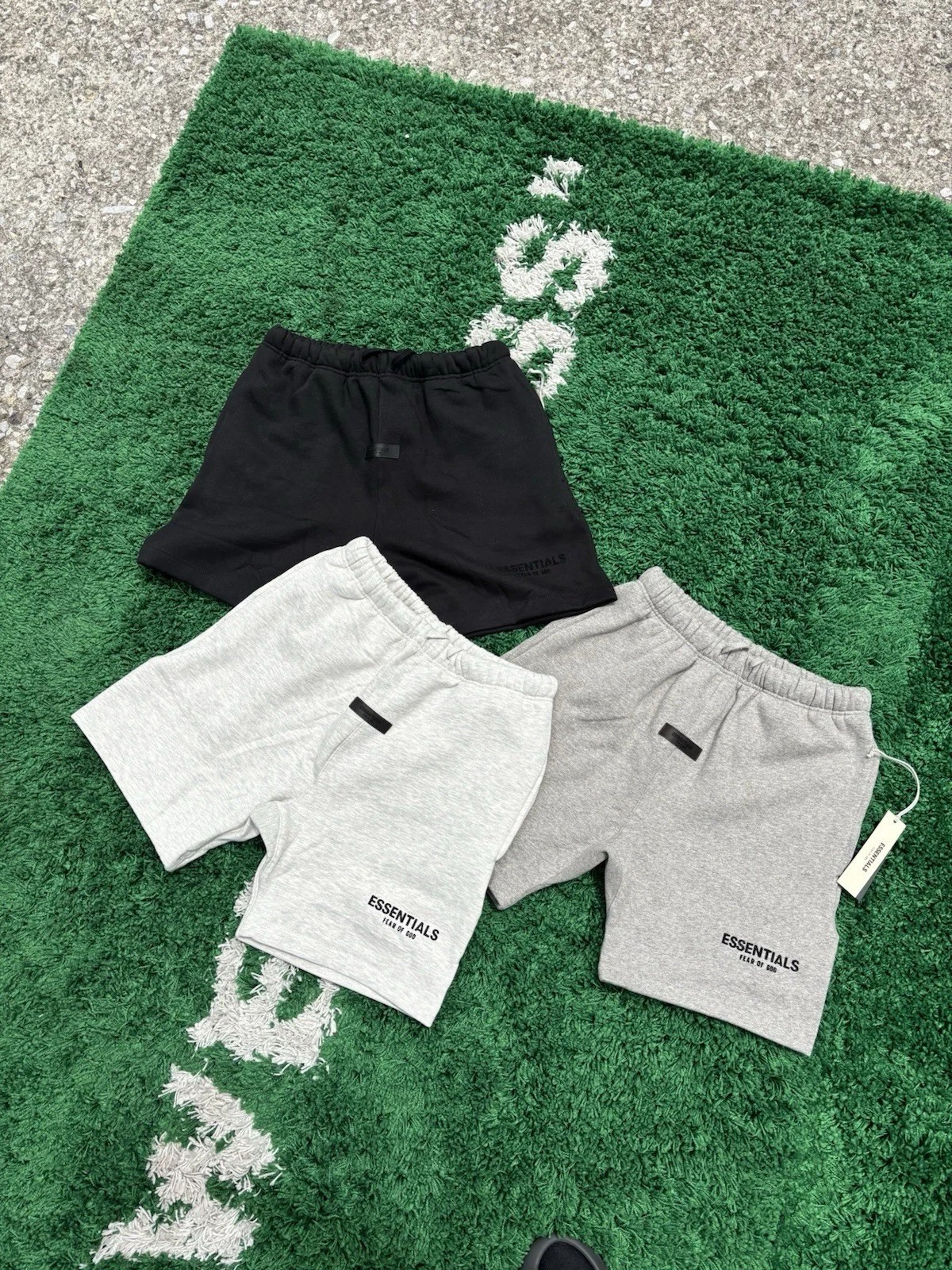 Essential FOD Shorts(SS22) | All Sizes XS-XL | BLACK/LIGHT GREY/DARK GREY)✅