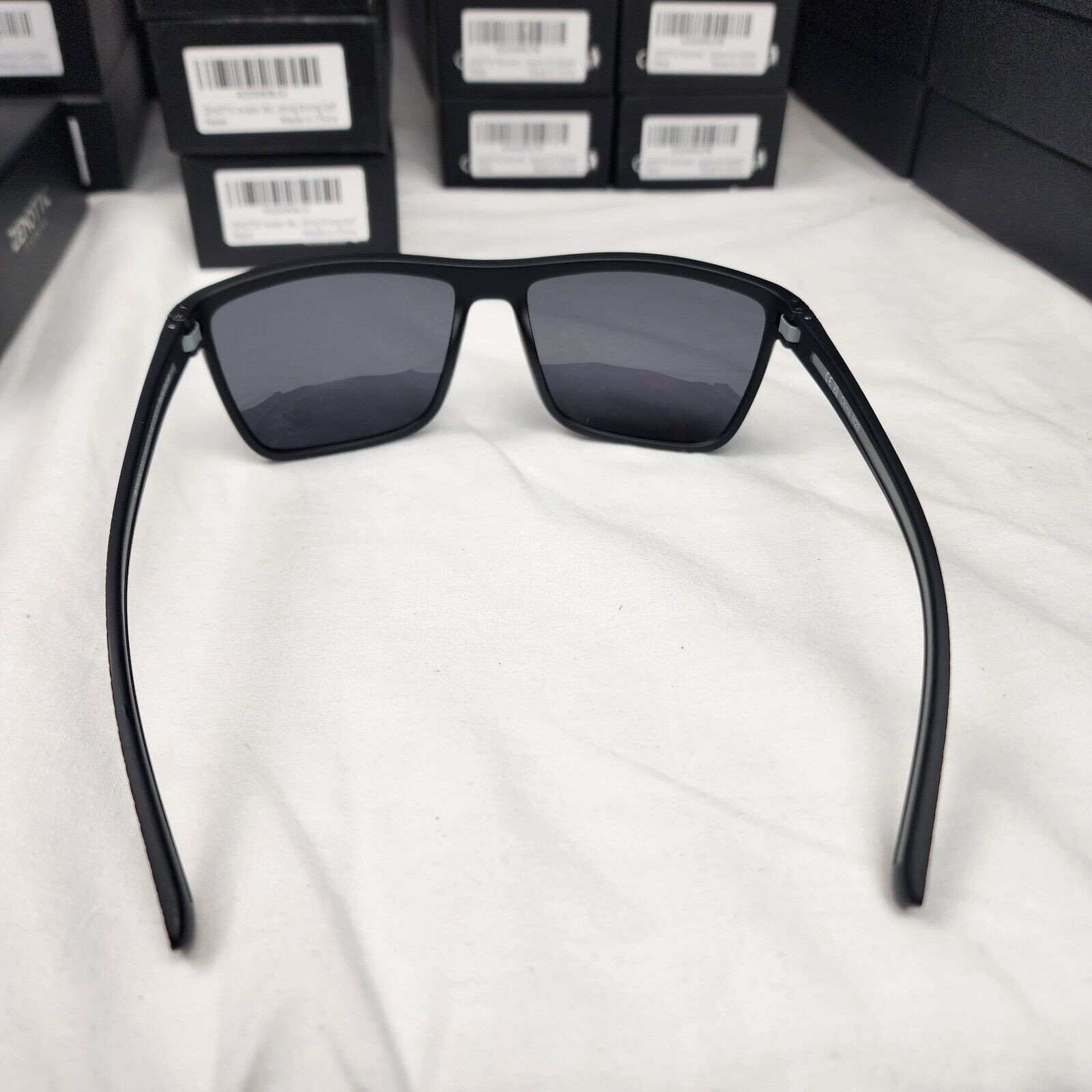 ZENOTTIC Polarized Sunglasses for Men Lightweight UV400 Square Sun Glasses