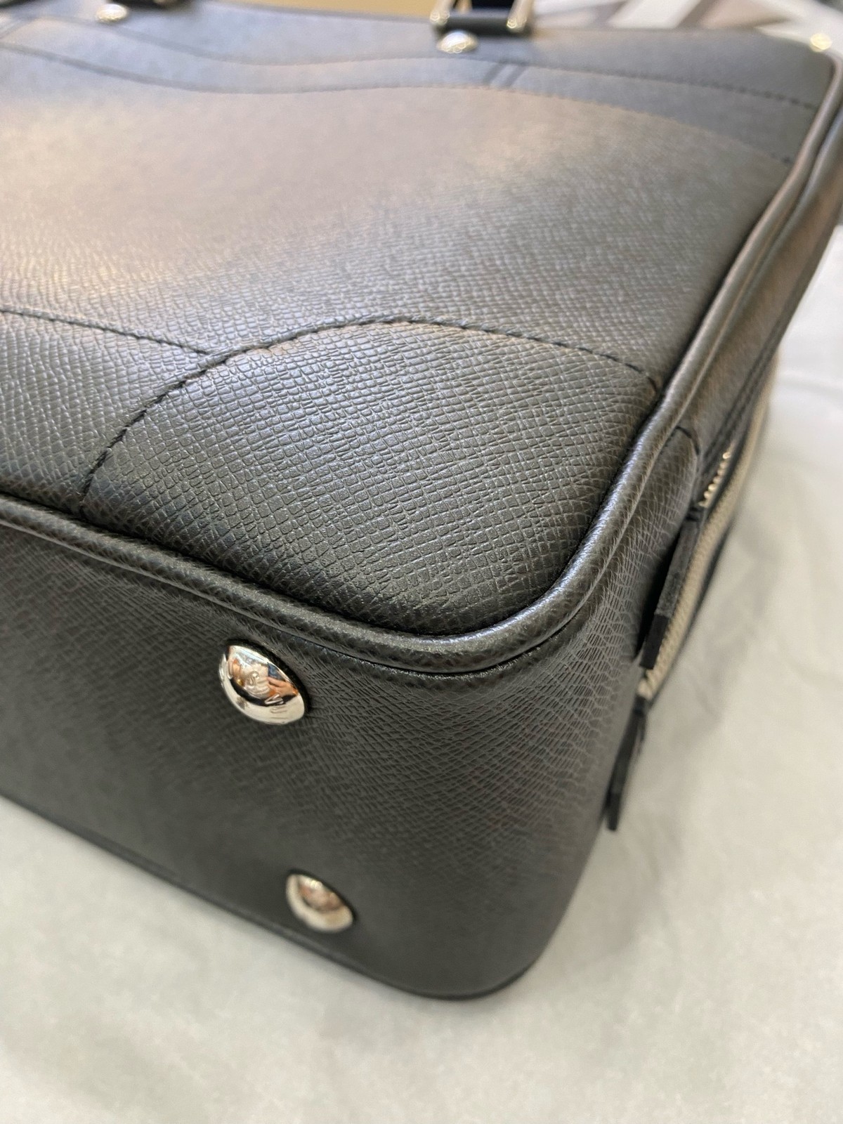 Louis Vuitton Pre-Owned Authentic Briefcase Dark Grey Silver