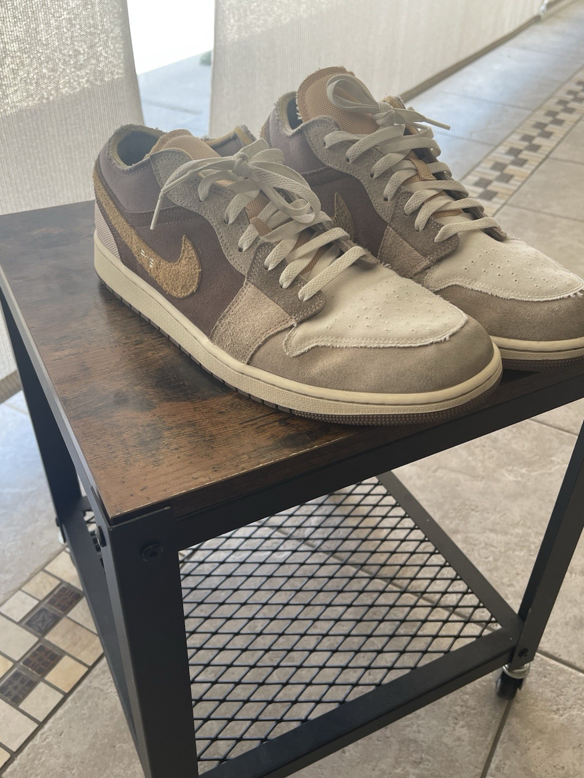 Jordan Air Jordan 1 Men’s Low Top Brown/Beige Colorblock Lace Up Sneaker