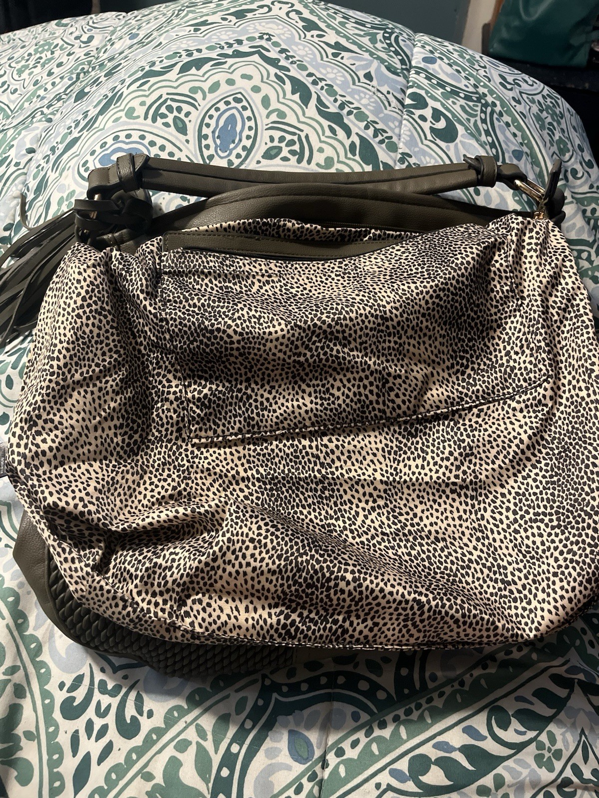 Women’s olive Large Hobo Shoulder Bag, Zip Tassel, Leopard Lined Pouch, Pockets