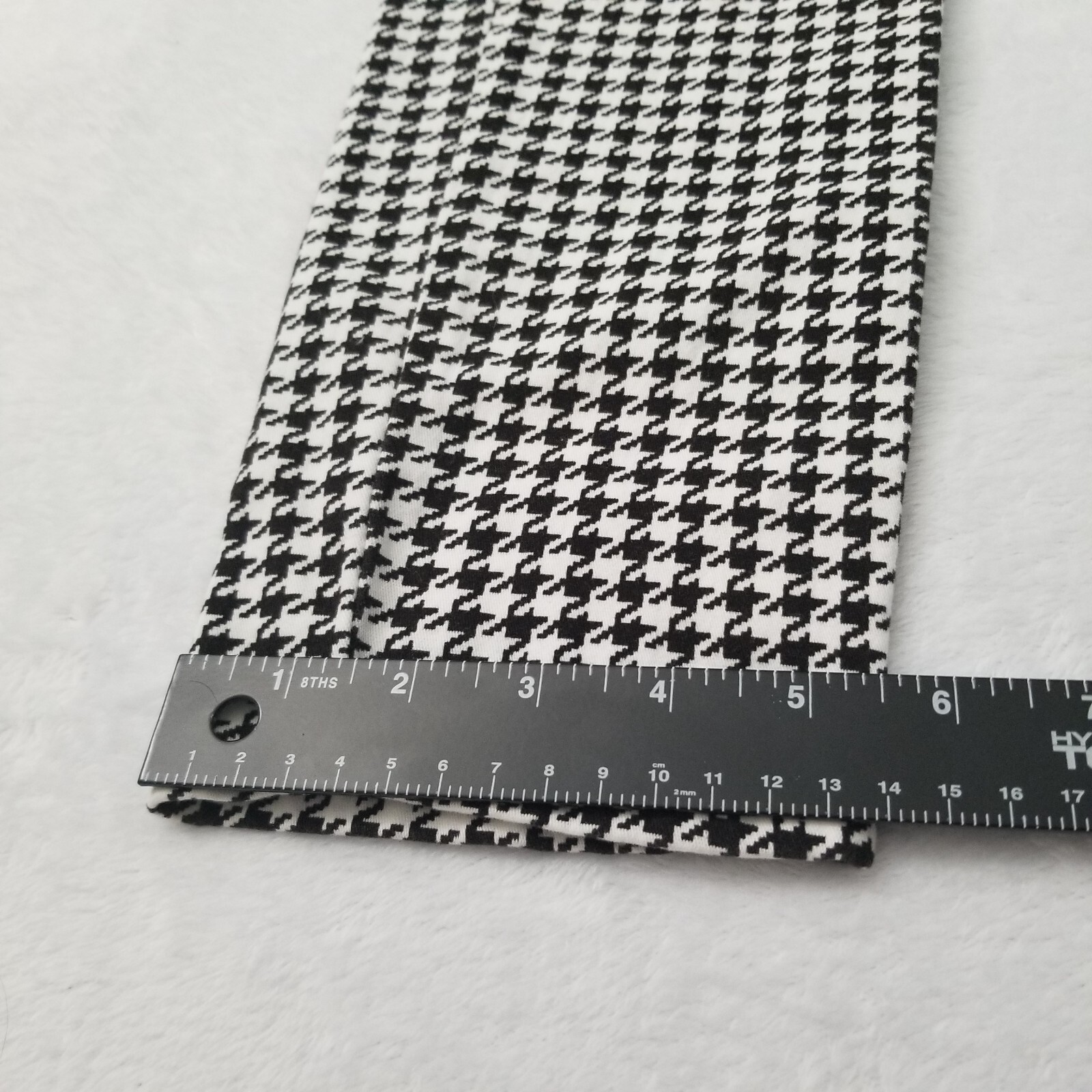 Iris Jeans Black and White Checkered Print Size 9 Pants Fast Shipping