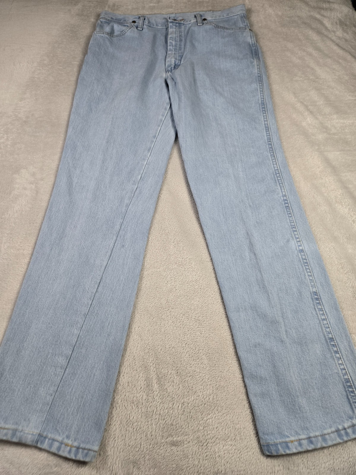 Wrangler Light Blue Jeans Mens Size 36 x 34 Country Western Cowboy Denim 936GBH