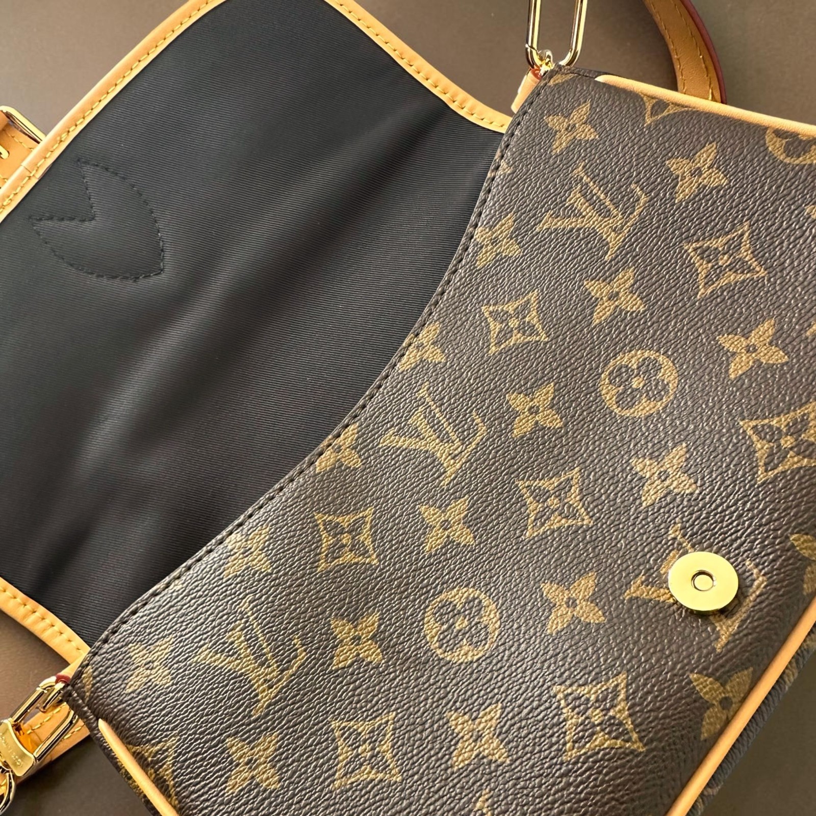 Louis Vuitton Diane Monogram