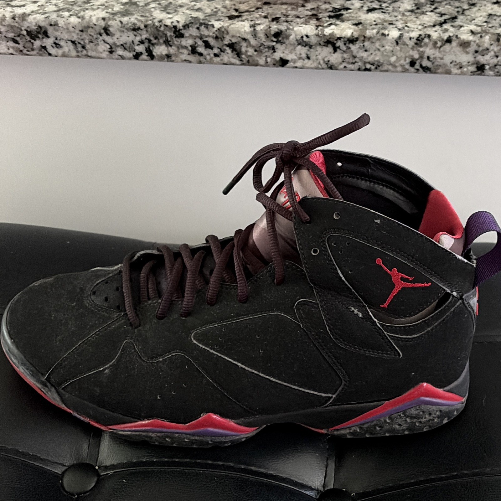 Jordan Air Jordan Men’s Mid Top Basketball Sneakers Lace-Up Black/Red/Purple