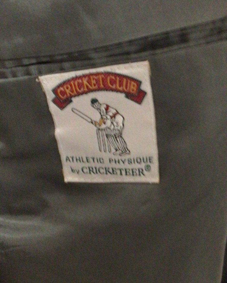 VINTAGE CRICKETEER MENS CHARCOAL GRAY 2 PIECE SUIT SIZE: 48 PANTS 42×28