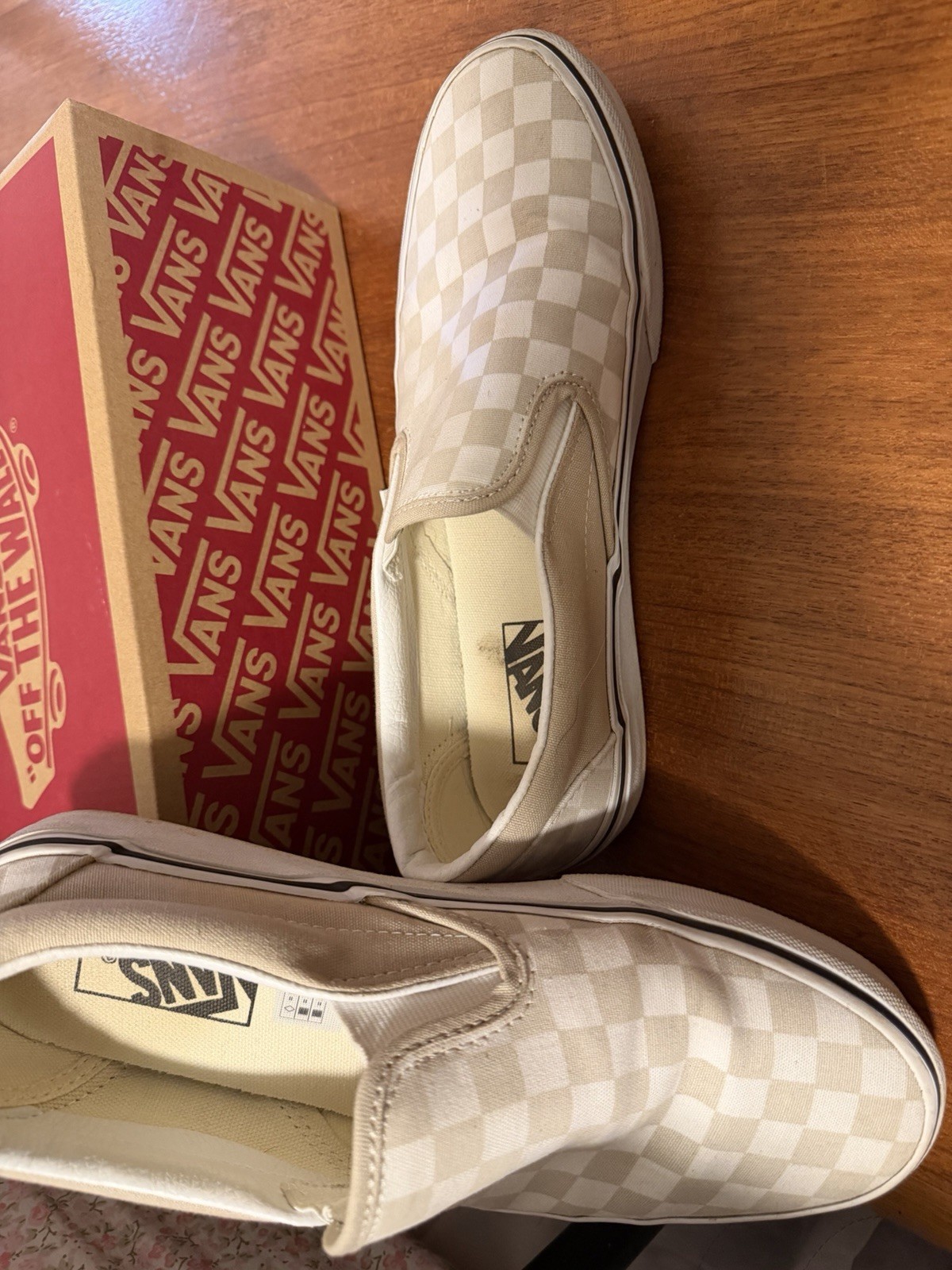 VANS Classic Slip-On Color Theory Checkerboard Beige/White Low Top VN0A7Q5DBLL