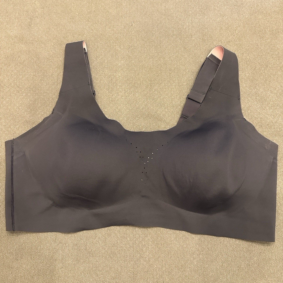 Avia Grey Seamless Laser Cut Sports Bra. Adjustable Straps XL D-DD Cup