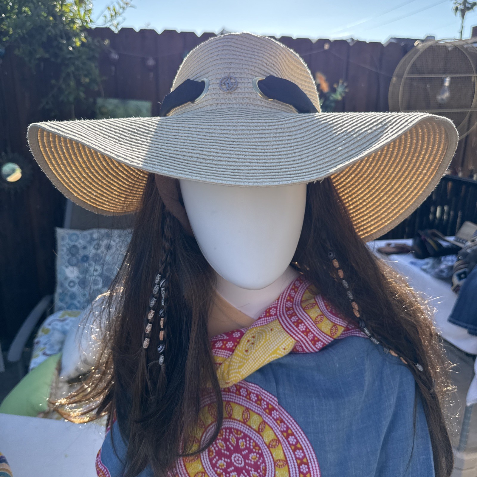 Adrienne Vittadini 5” Ultra Wide Brim Beige Straw Floppy Sun Hat Gold AV Logo