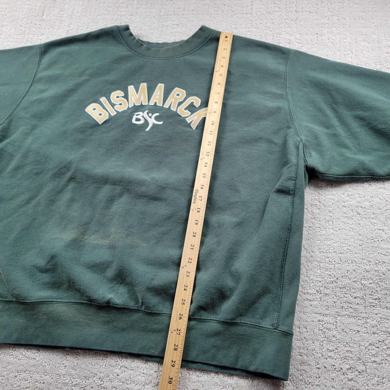 Bismarck BYC Sweatshirt Mens XL Green Embroidered City Graphic Pullover
