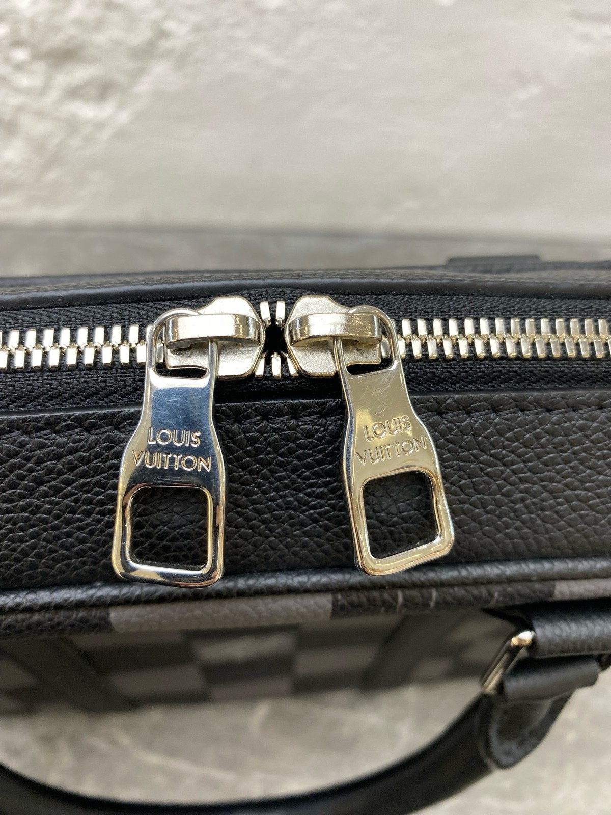 Louis Vuitton Pre-Owned Authentic Briefcase Monogram Silver