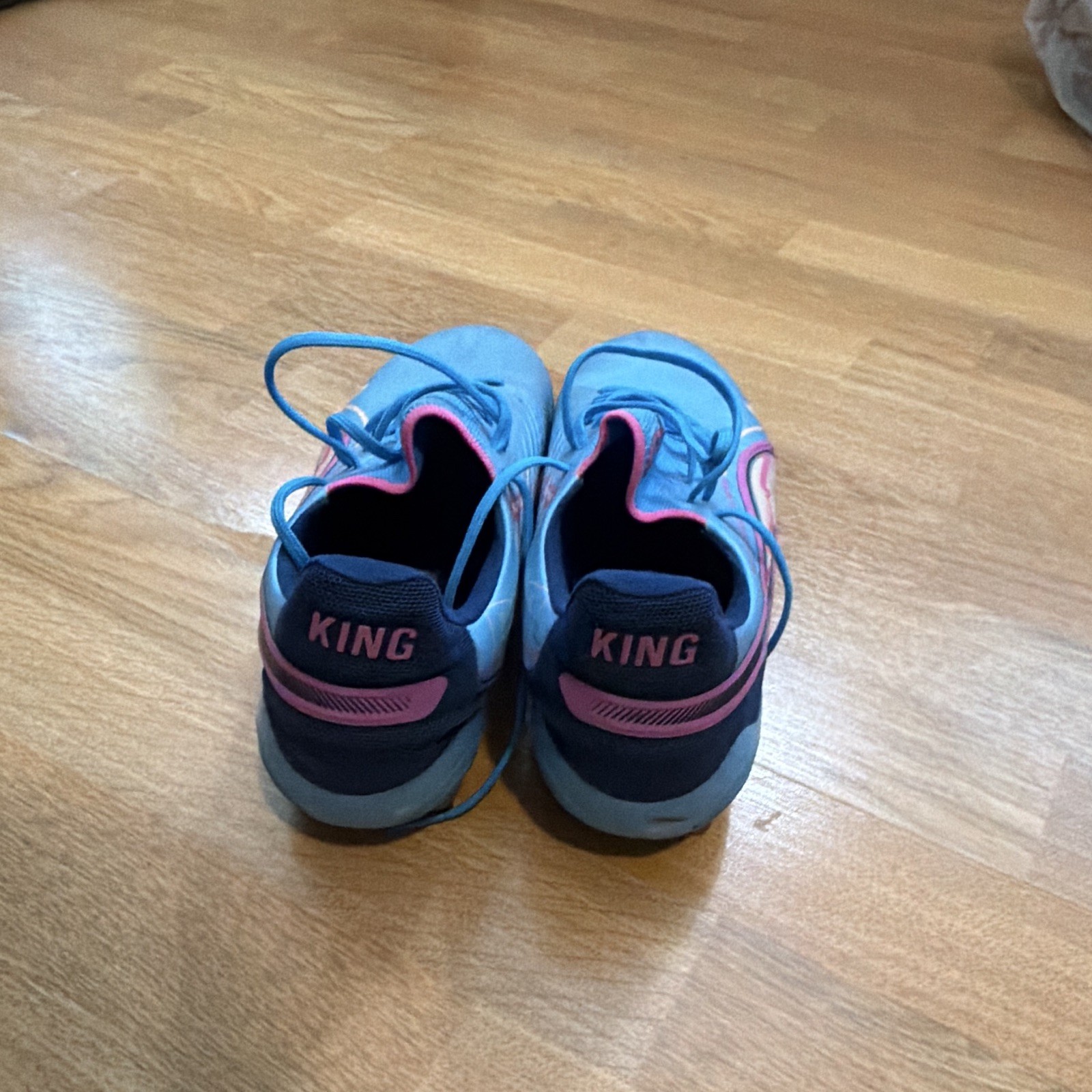 PUMA King Ultimate Men’s Soccer Cleats (Luminous Blue-Poison Pink-Blazing)
