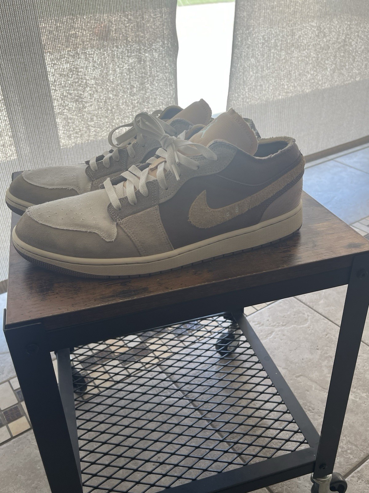 Jordan Air Jordan 1 Men’s Low Top Brown/Beige Colorblock Lace Up Sneaker