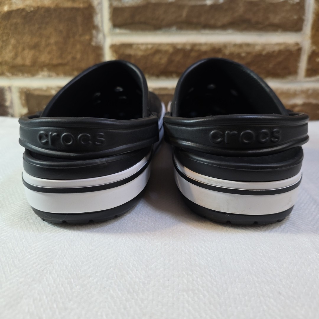 Crocs Bayaband Clogs – Unisex Black/White Sport Band – Size M9/ W 11