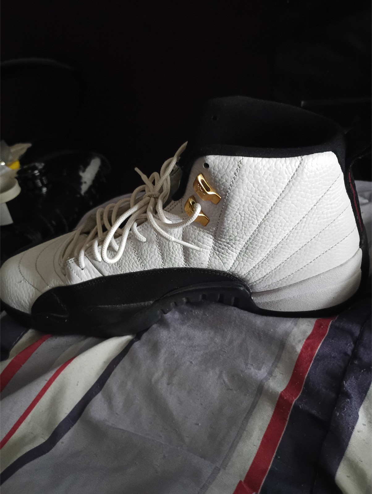 Size 12 – Air Jordan 12 Reto black and white