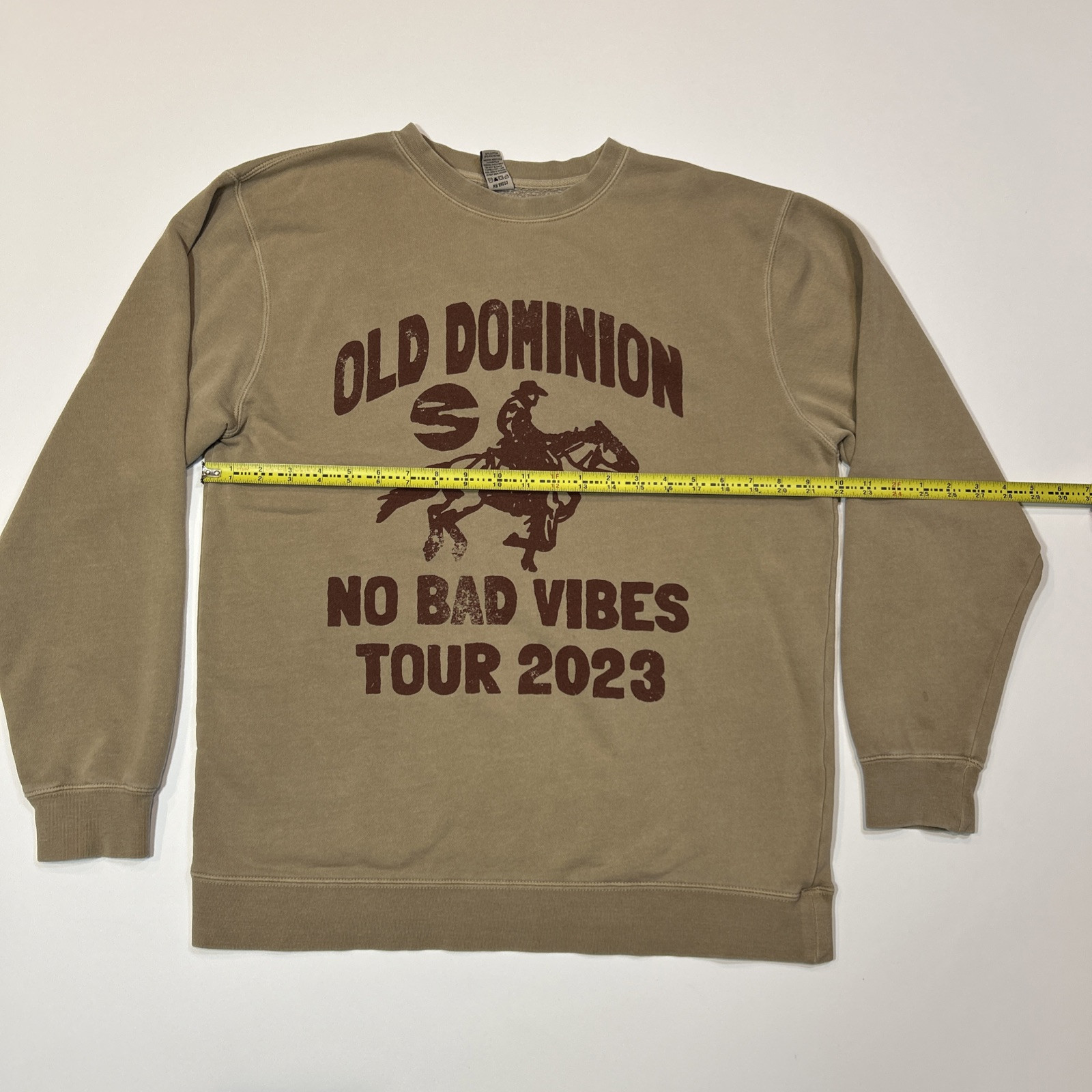 Old Dominion Mens Sweatshirt Large Beige No Bad Vibes World Tour Double Sided