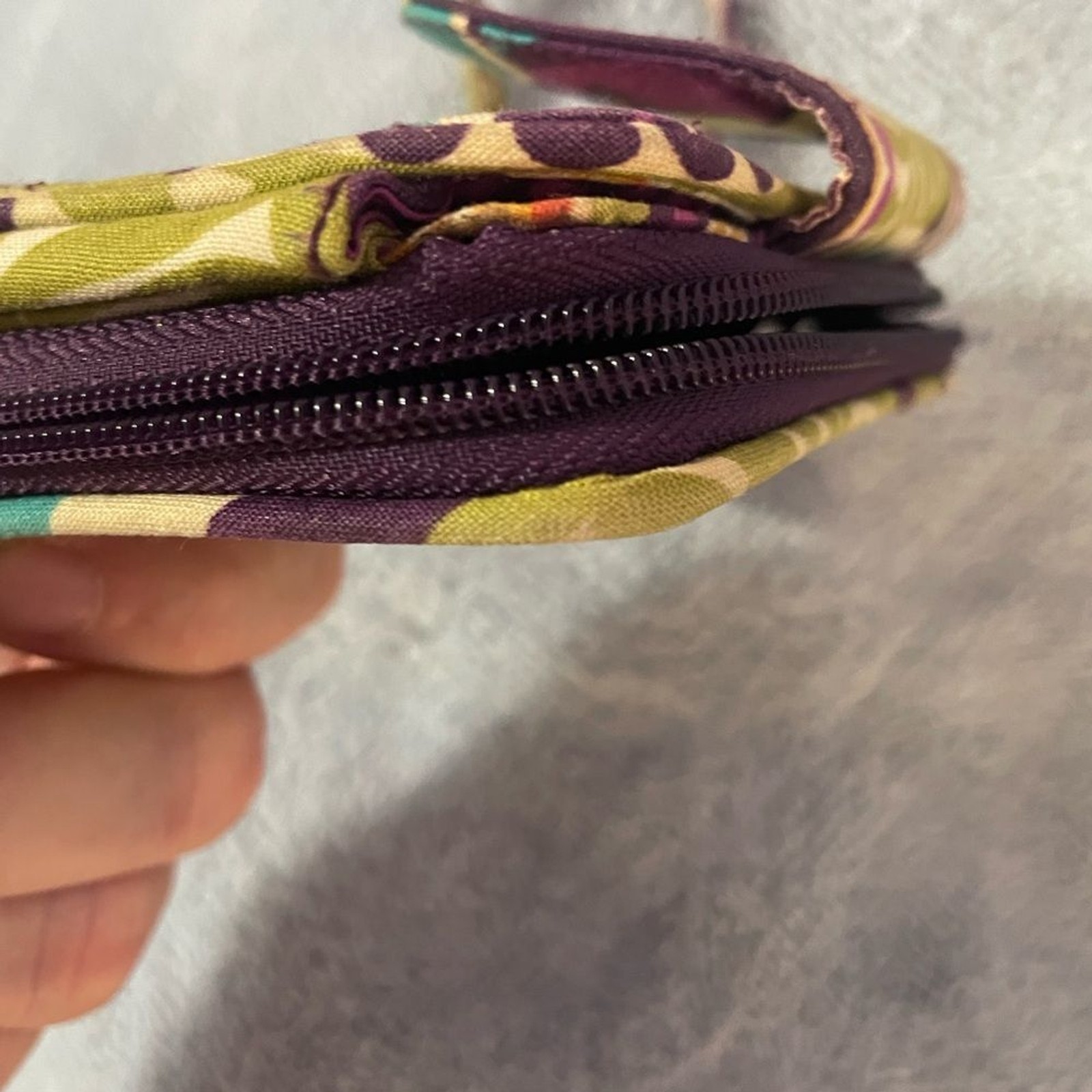 Vera Bradley Plum Crazy Smartphone Wristlet-Cotton Quilted-Retired
