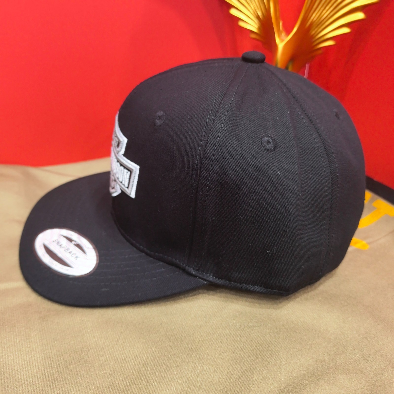 Harley-Davidson Black Adjustable Flat-Brim Cap Gray-White Lettering Logo