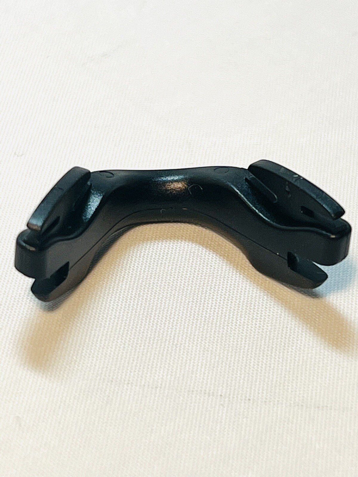 NEW OAKLEY EVZERO SUNGLASSES BLACK NOSE BRIDGE REPLACEMENT PARTS AUTHENTIC PAD