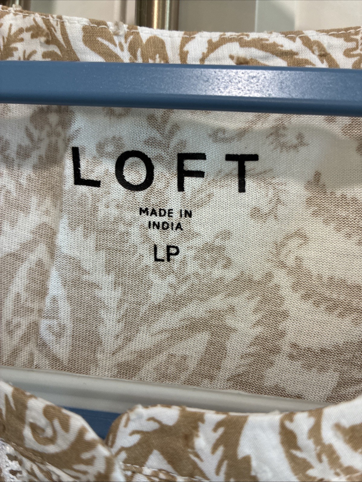 NWT LOFT Paisley Tank Top Button Up Sleeveless Blouse Beige White Petites SZ LP