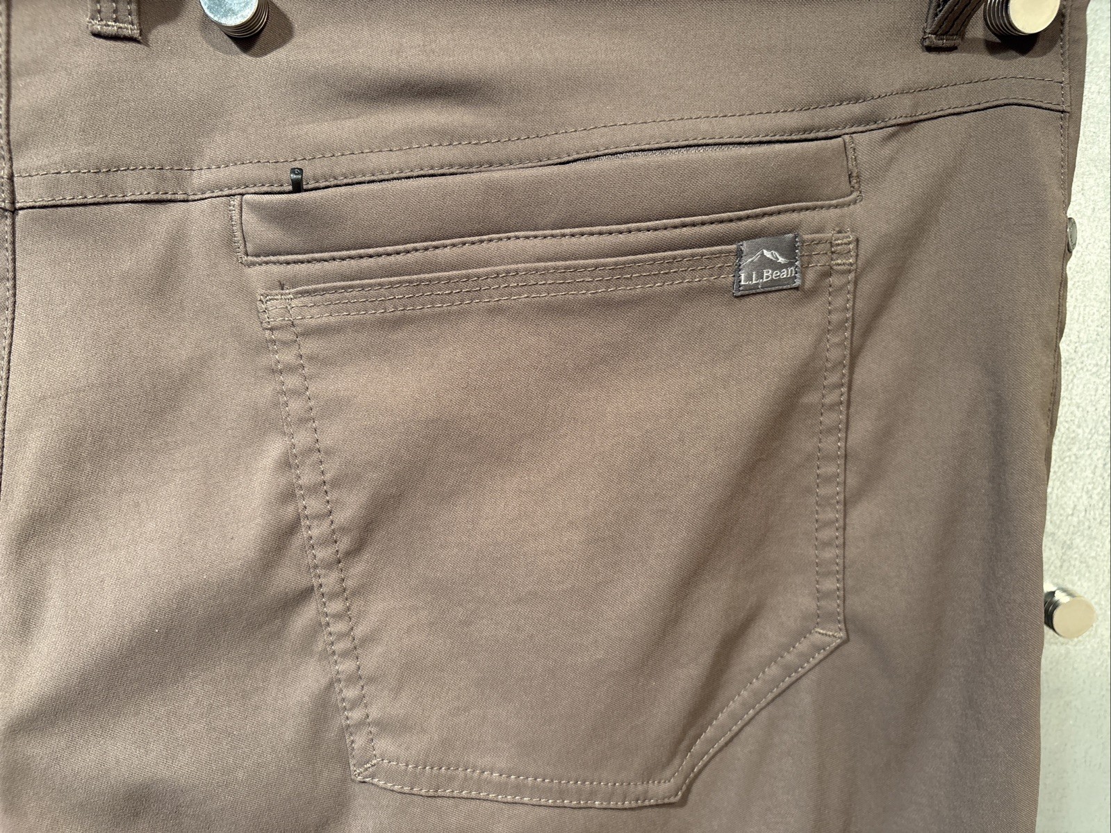 LL Bean VentureStretch UPF 50+ Five Pocket Water Repellant Performance 42×29