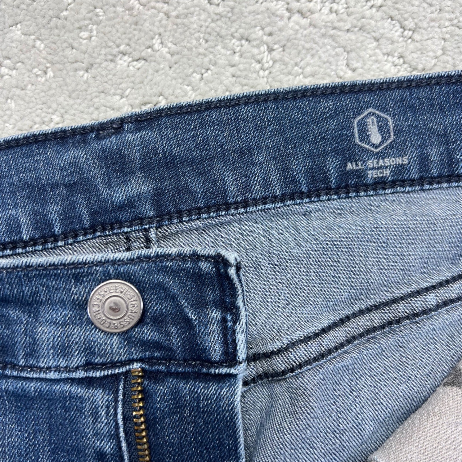 Levis 502 Jeans Mens 33×30(34×28) Regular Taper Denim Stretch All Seasons Tech