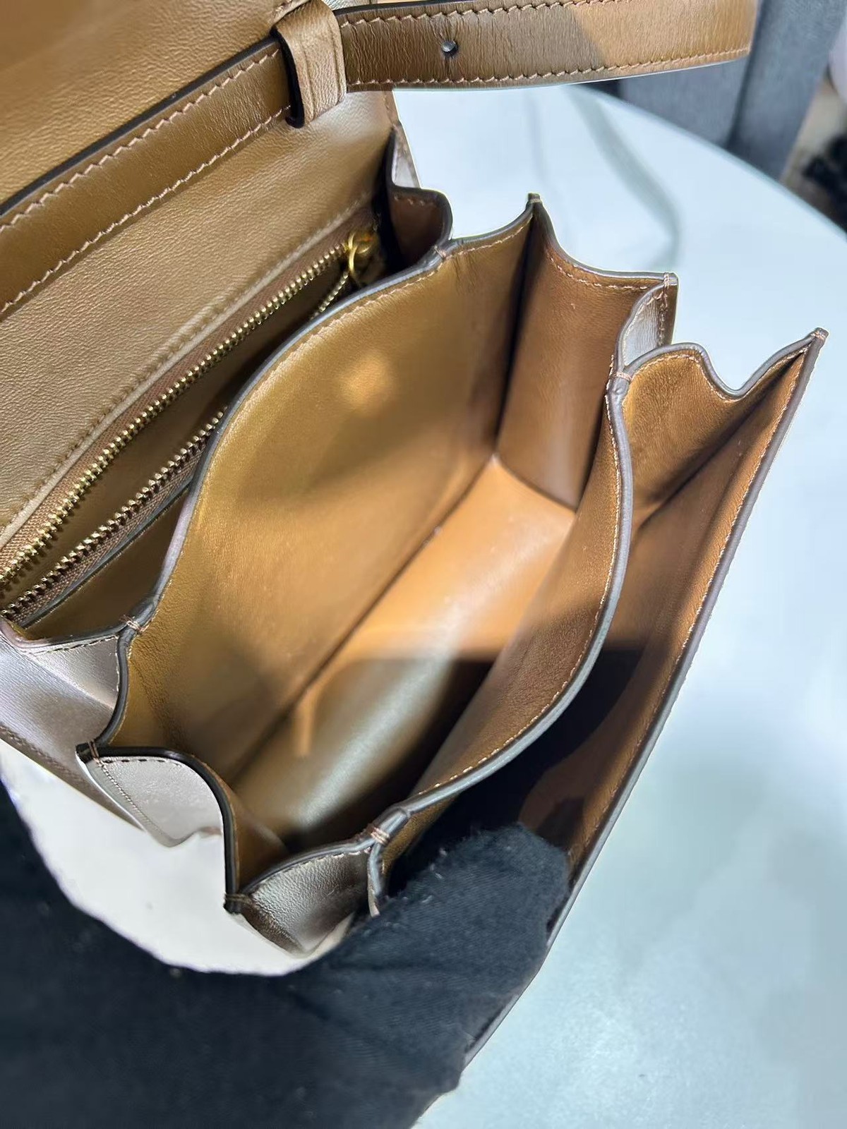 Celine Shoulder Bag Box Caramel Brown Leather France