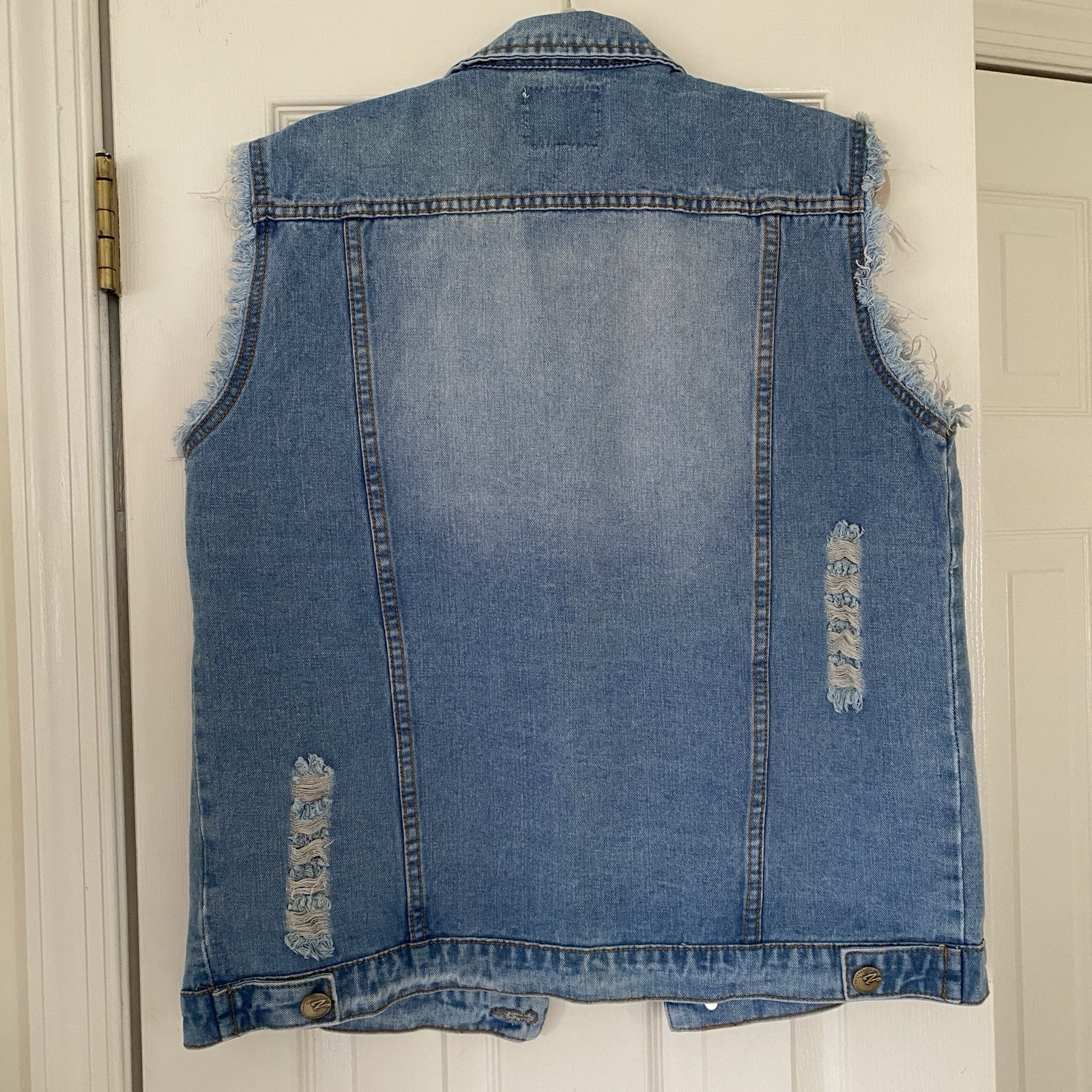 Men’s Size Large Distressed Denim Vest Grunge Biker Punk Rock
