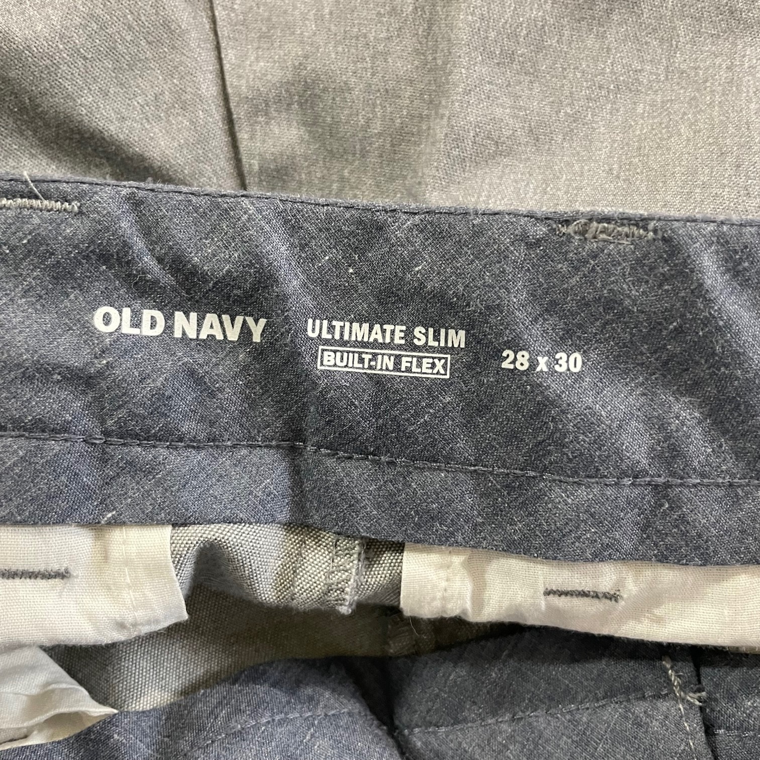 Old Navy Ultimate Slim Built In Flex Gray Chino Pants Cotton Blend Men’s 28×30