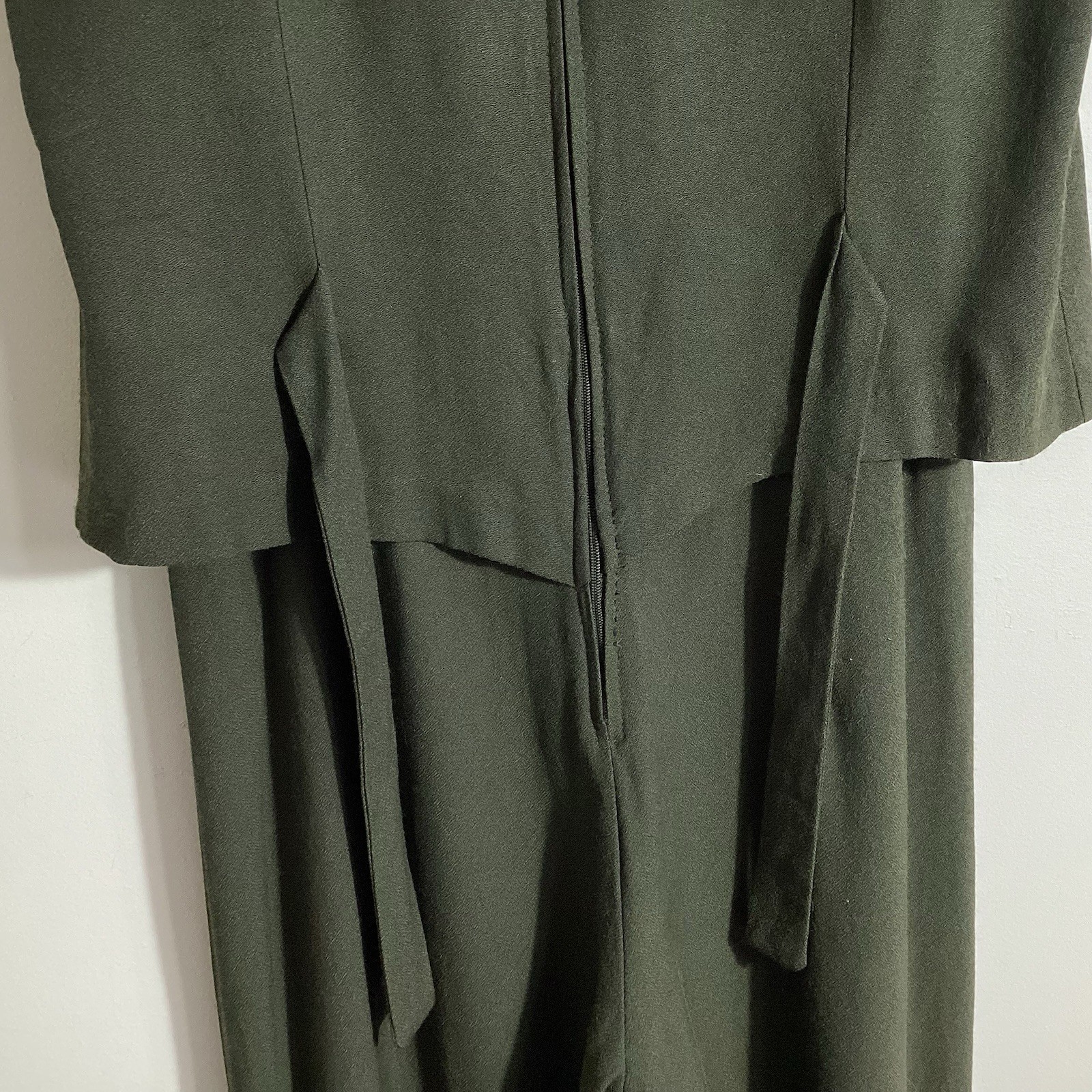 Vtg Classic One Piece Jumpsuit 7/8 Mod Retro Chic Old Money Tie Back Waist