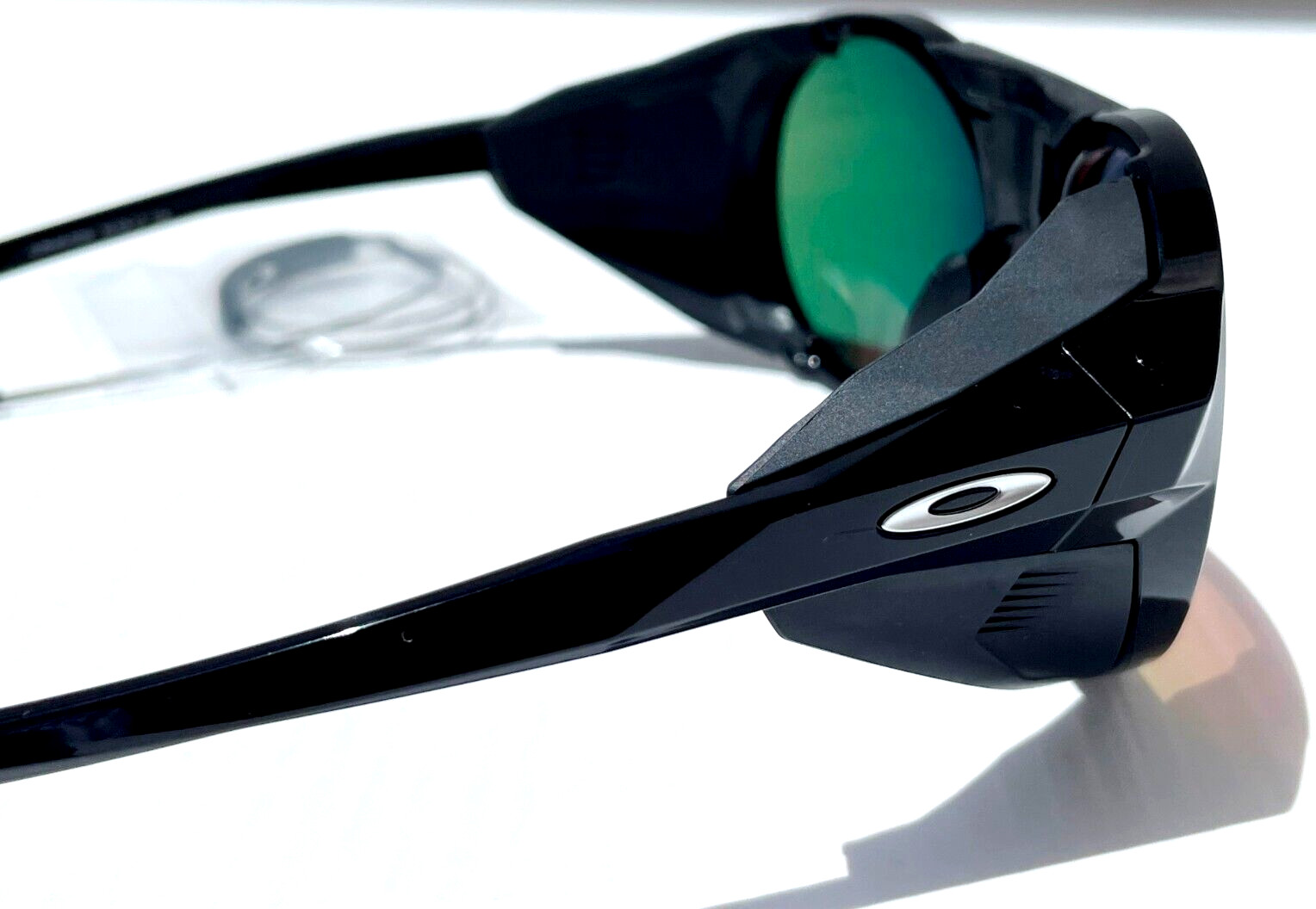 Oakley CLIFDEN Polished Black Round POLARIZED Galaxy Ruby Lens Sunglass 9440