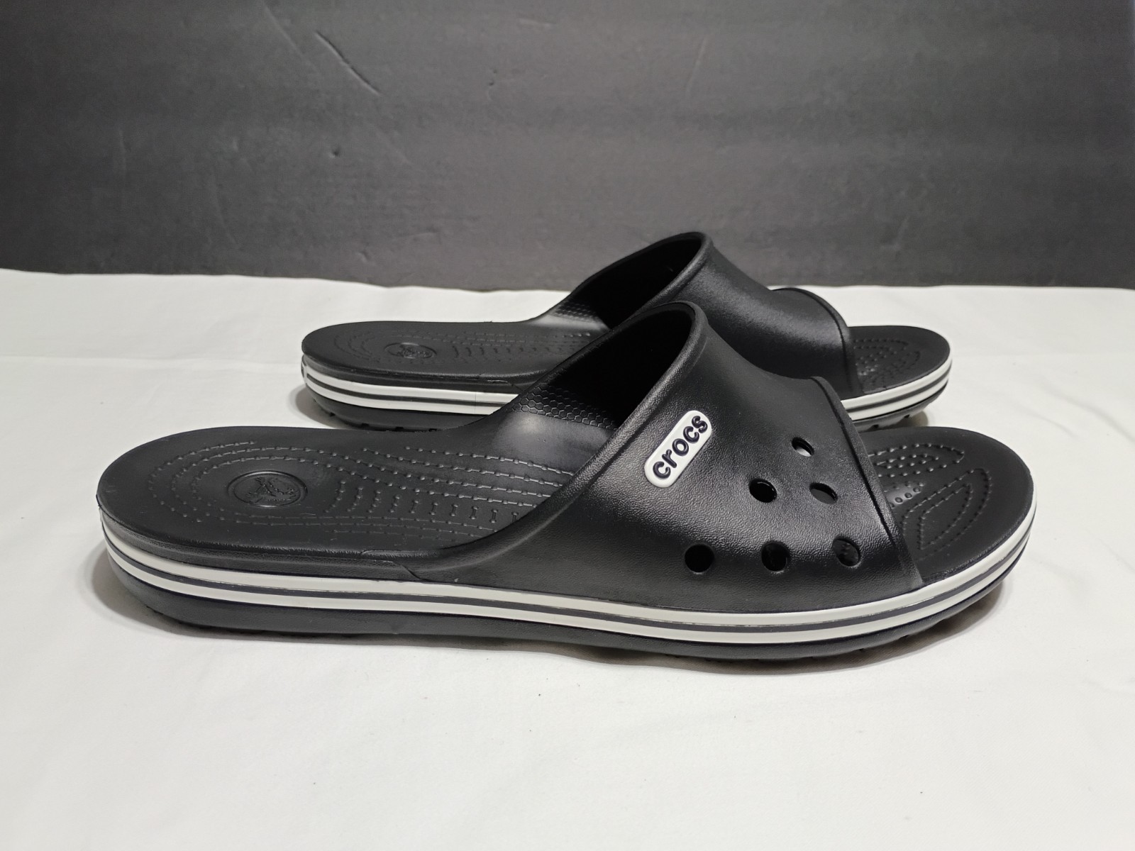 Size 10 Crocs Adult Bayaband Slide Sandals, new no Tags/Box, Women Size 12