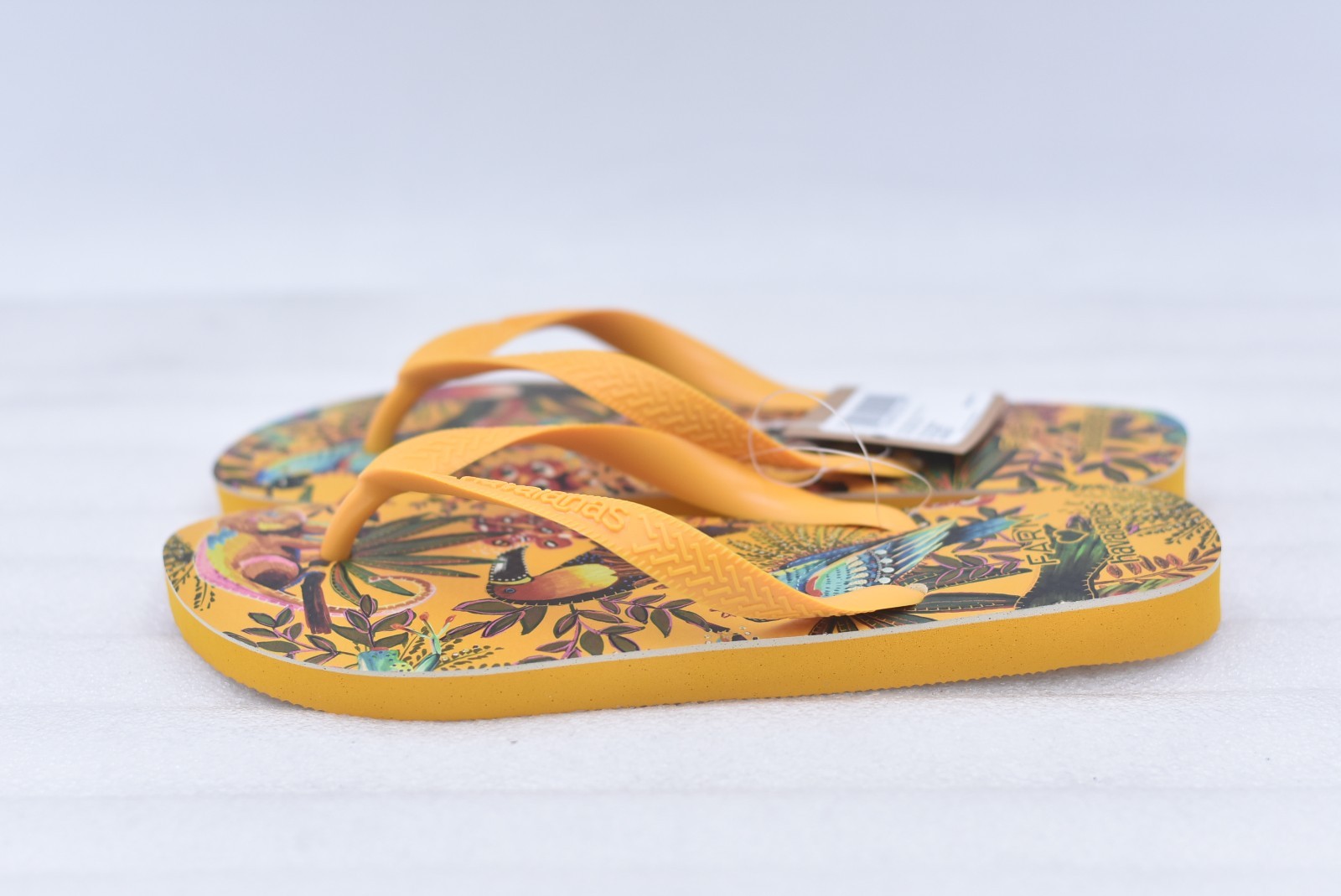 Womens Havaianas Dragon Slim Flip-Flop Sandals – Pop Yellow Size 9/10 (EU 41-42)