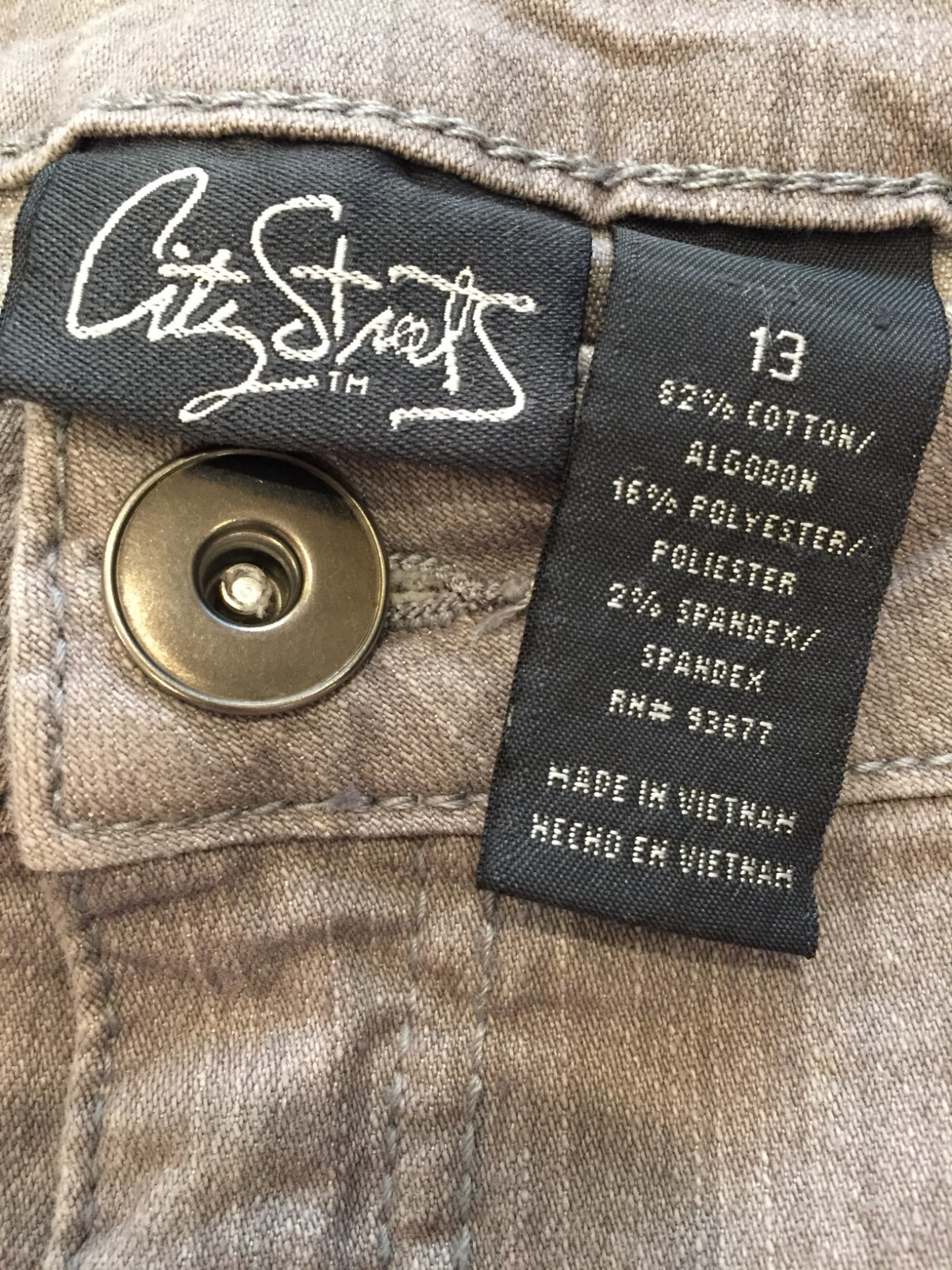 City Streets Casual, Jeans, Juniors SZ 13, Grey, Tag $38.00, NWT