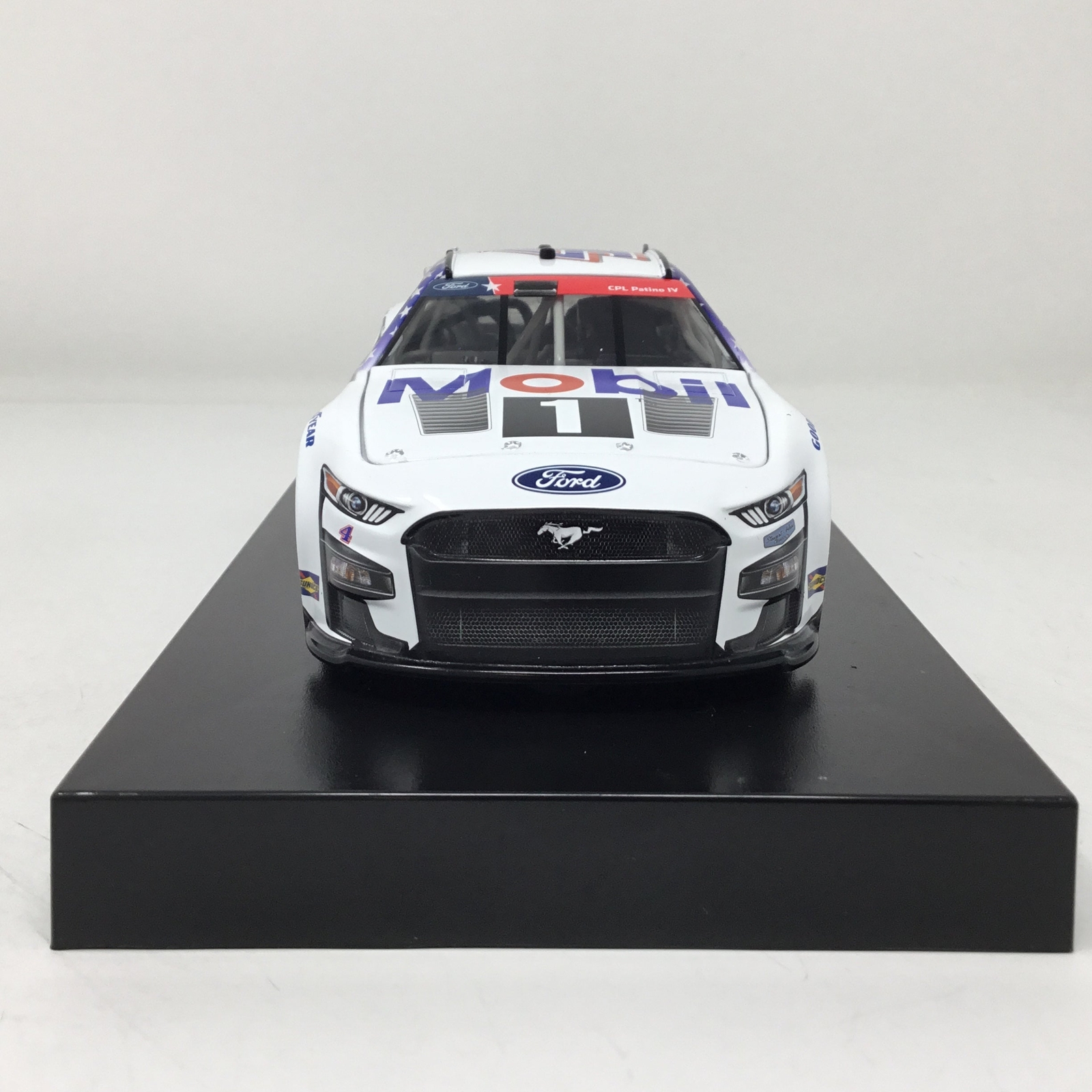 Kevin Harvick 2023 Mobil 1 Salutes Foil Number 1:24 Diecast