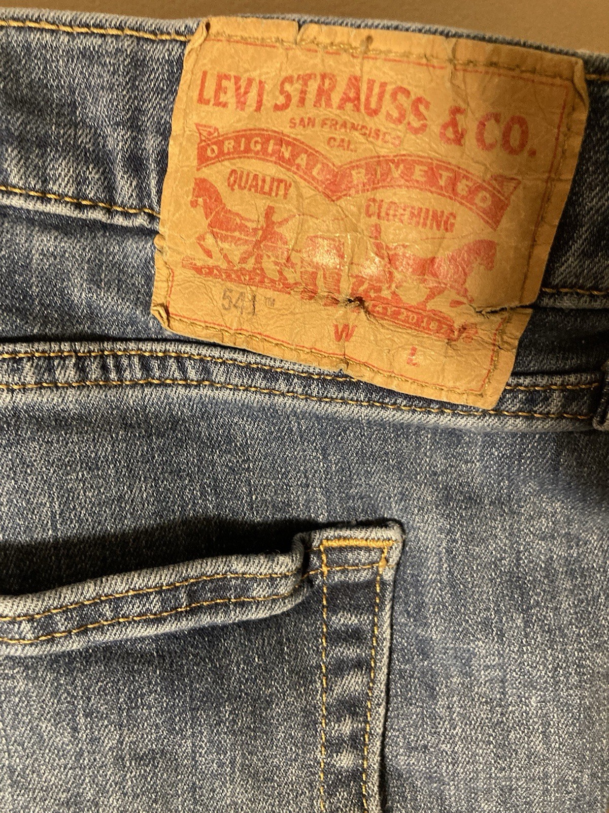 Levis Jeans Men’s W48 X L29/Blue/541/Stretch/All Seasons Technology/5 Pockets