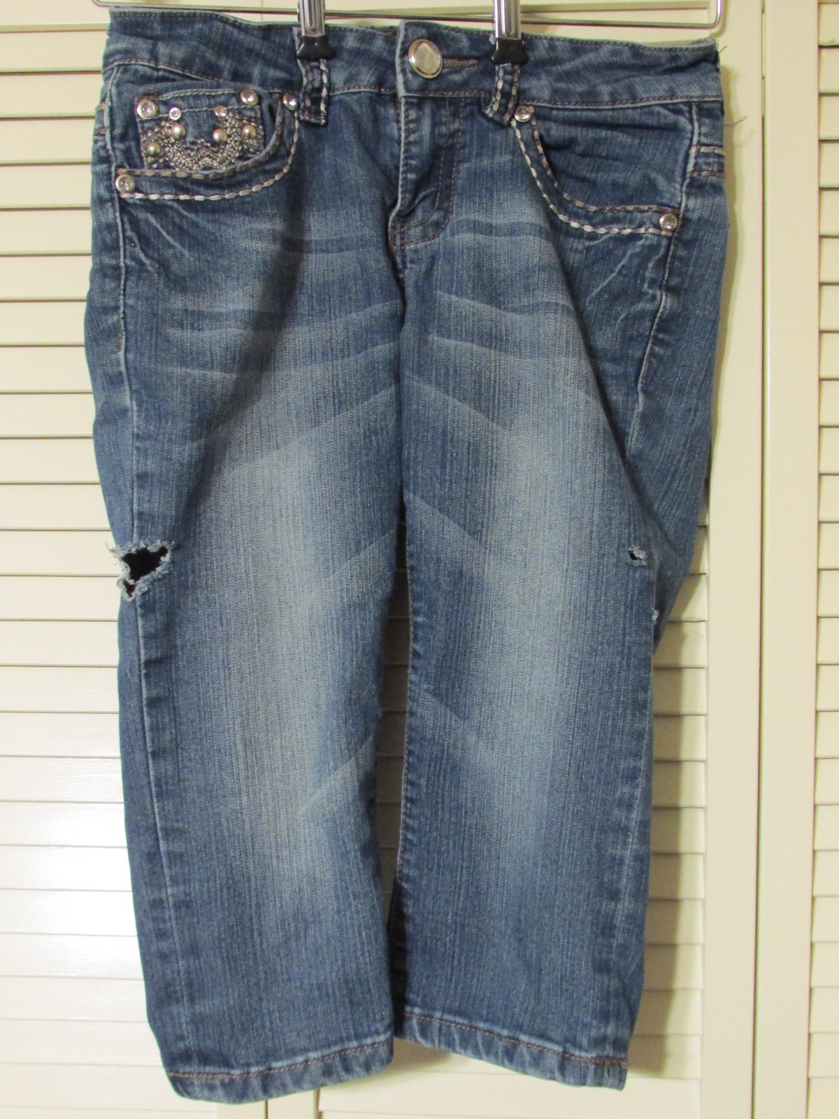 EXCELLENT Miss Chic Size 1 Stretch Capri Jeans, Rhinestone 28 Waist FREE SHIP 48