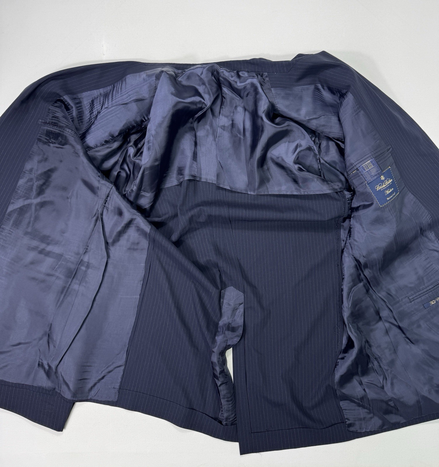 Brooks Brothers Madison BrooksCool Full Canvas Navy Pin Stripe Suit 48L 40×28