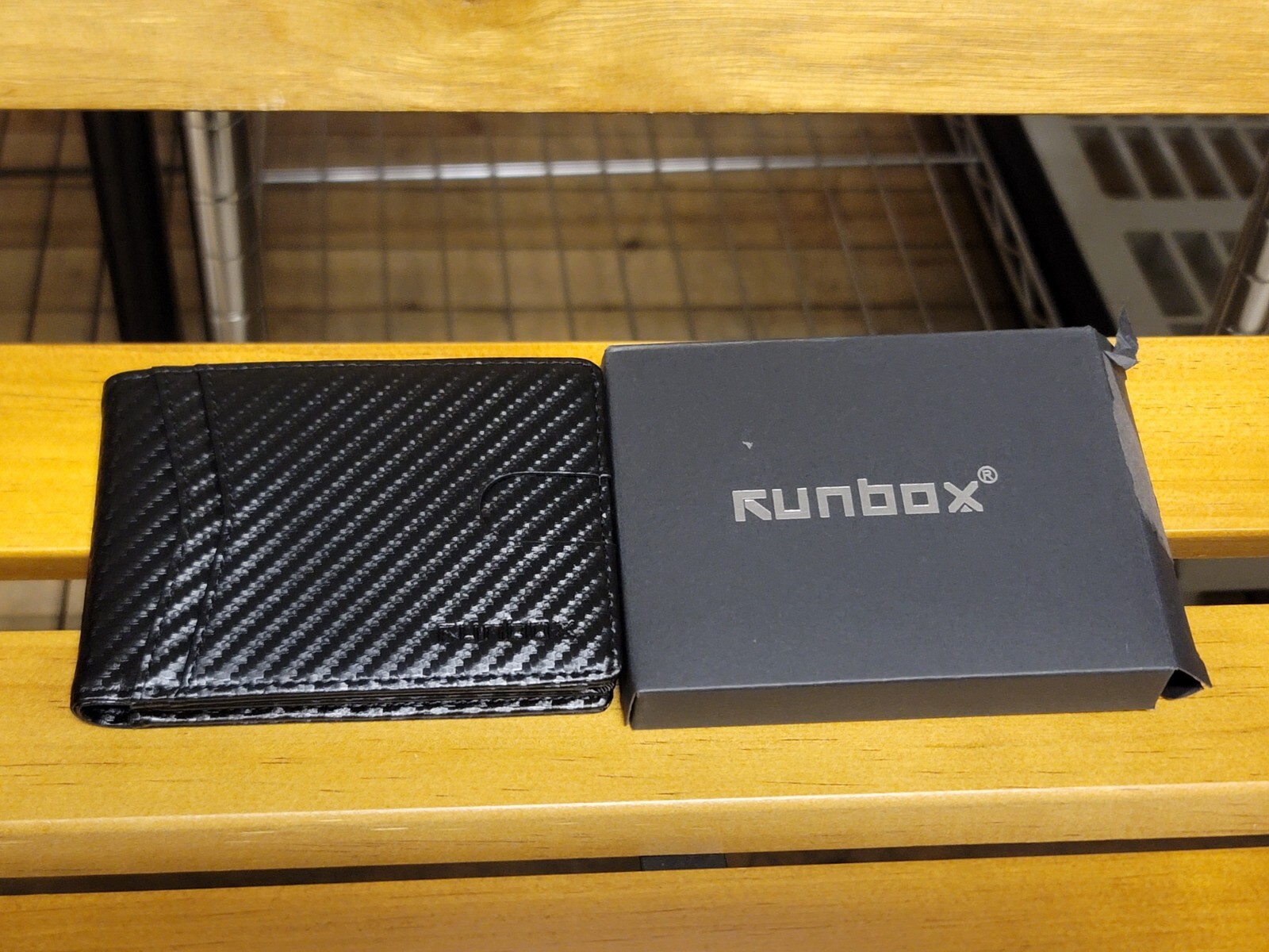 Runbox RFID Slim Wallet – Leather – New With Giftbox..